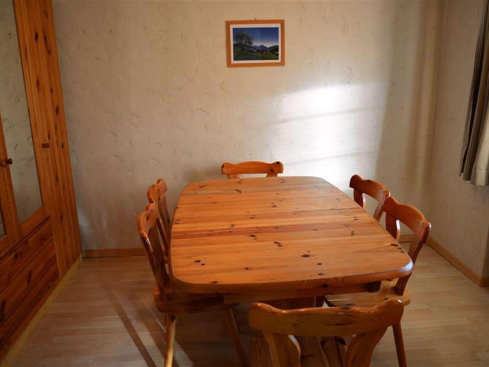 Photo 10 - 3 bedroom Apartment in Saanen