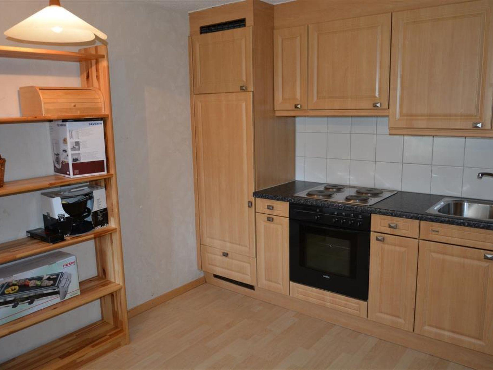 Photo 13 - 3 bedroom Apartment in Saanen