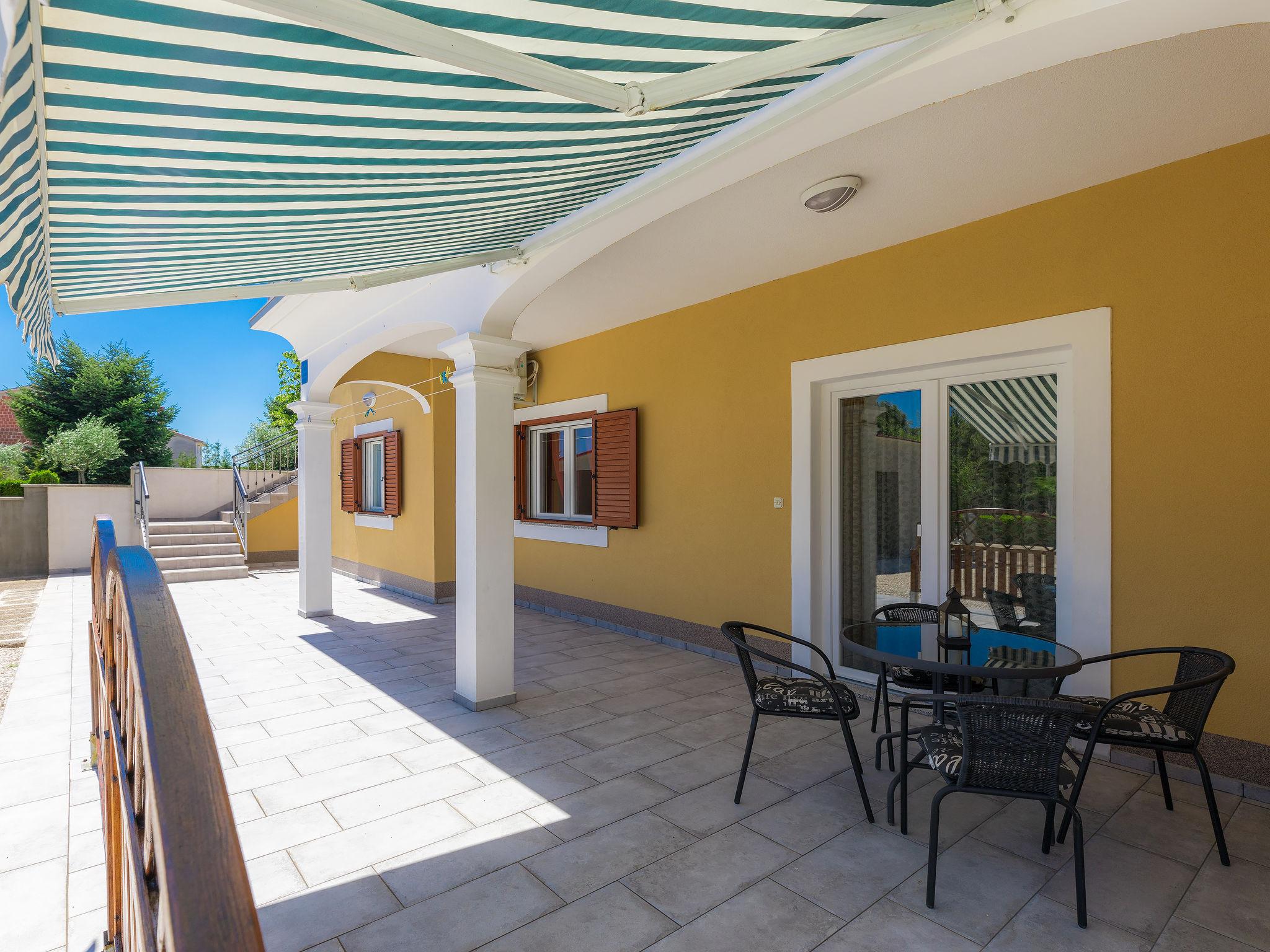 Photo 31 - Maison de 5 chambres à Barban avec piscine privée et vues à la mer