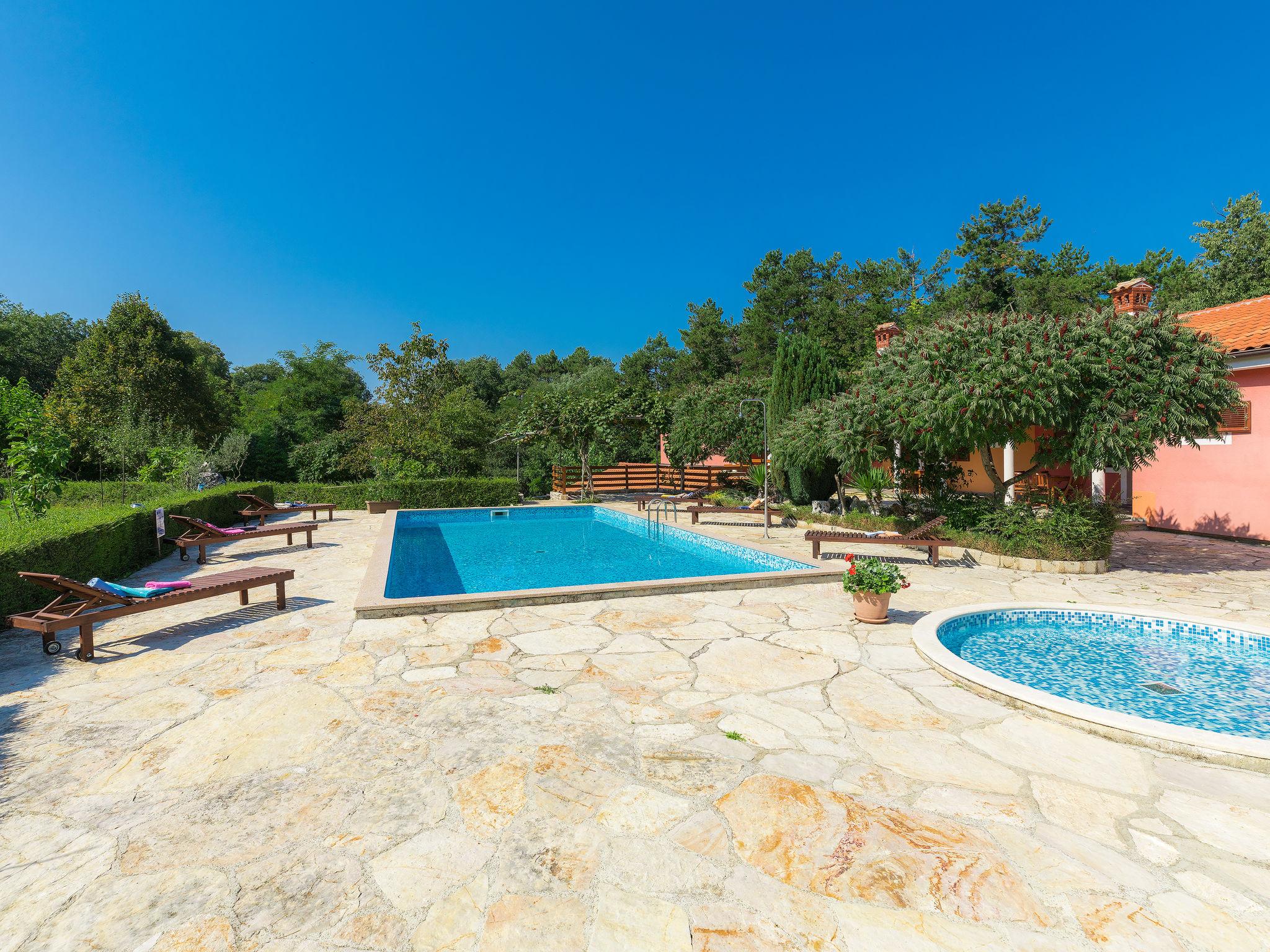 Photo 9 - Maison de 7 chambres à Žminj avec piscine privée et vues à la mer