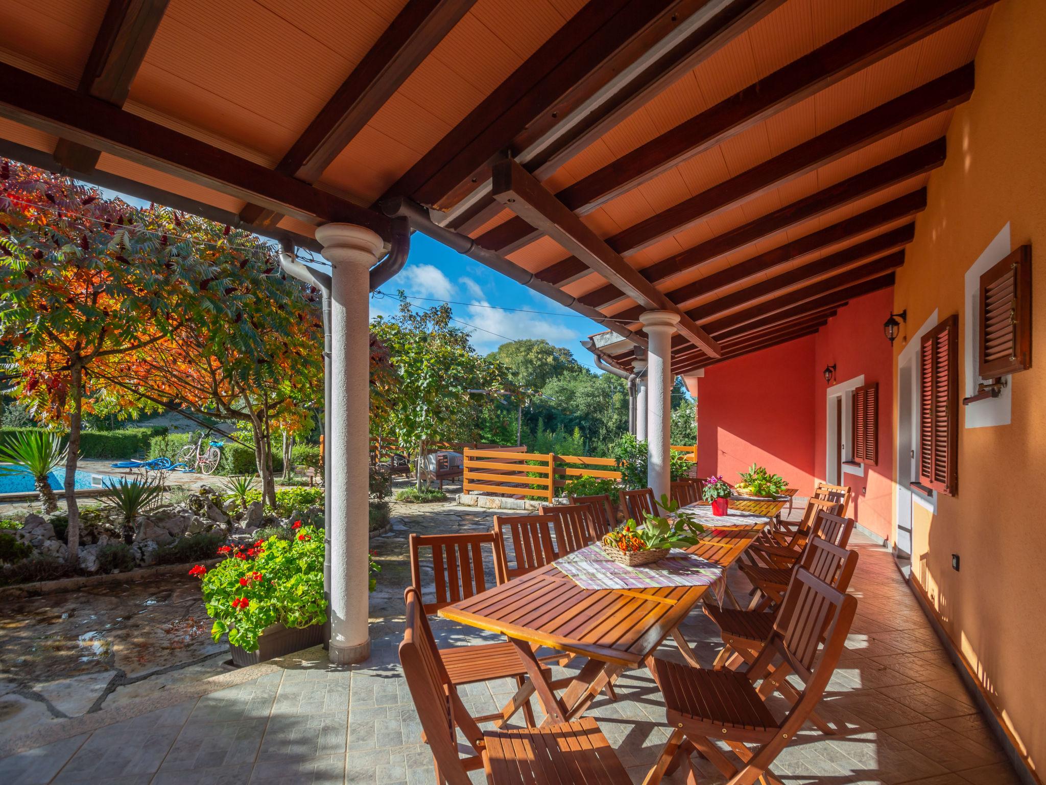 Photo 2 - Maison de 7 chambres à Žminj avec piscine privée et jardin