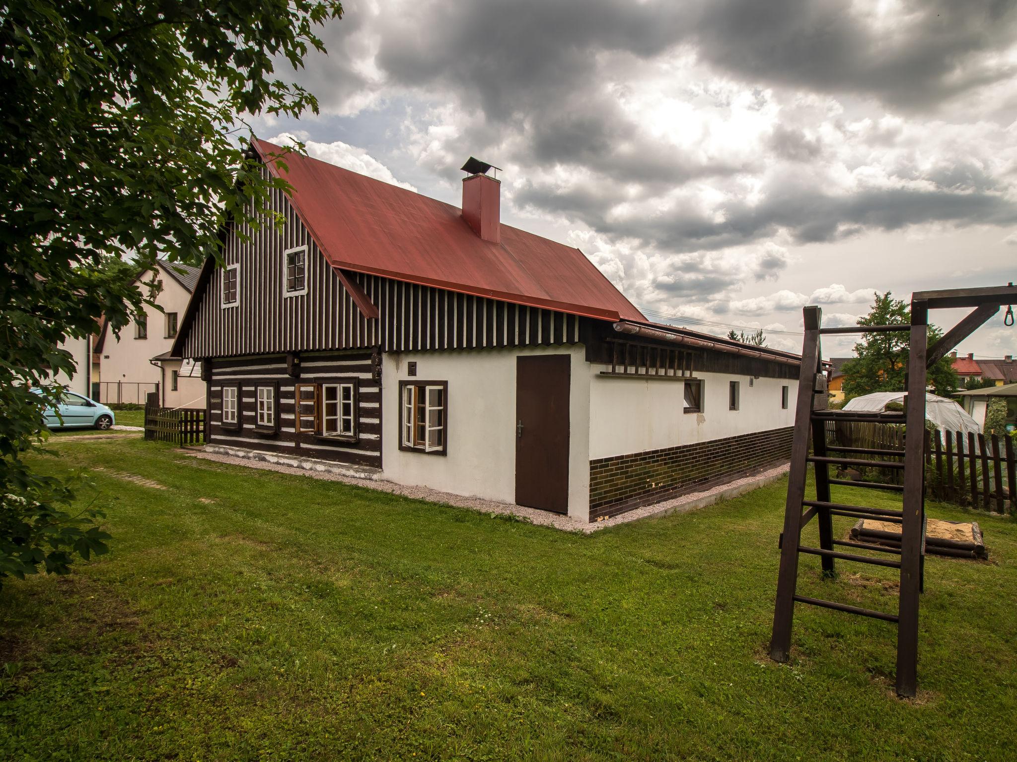 Photo 14 - 3 bedroom House in Lánov with garden and terrace