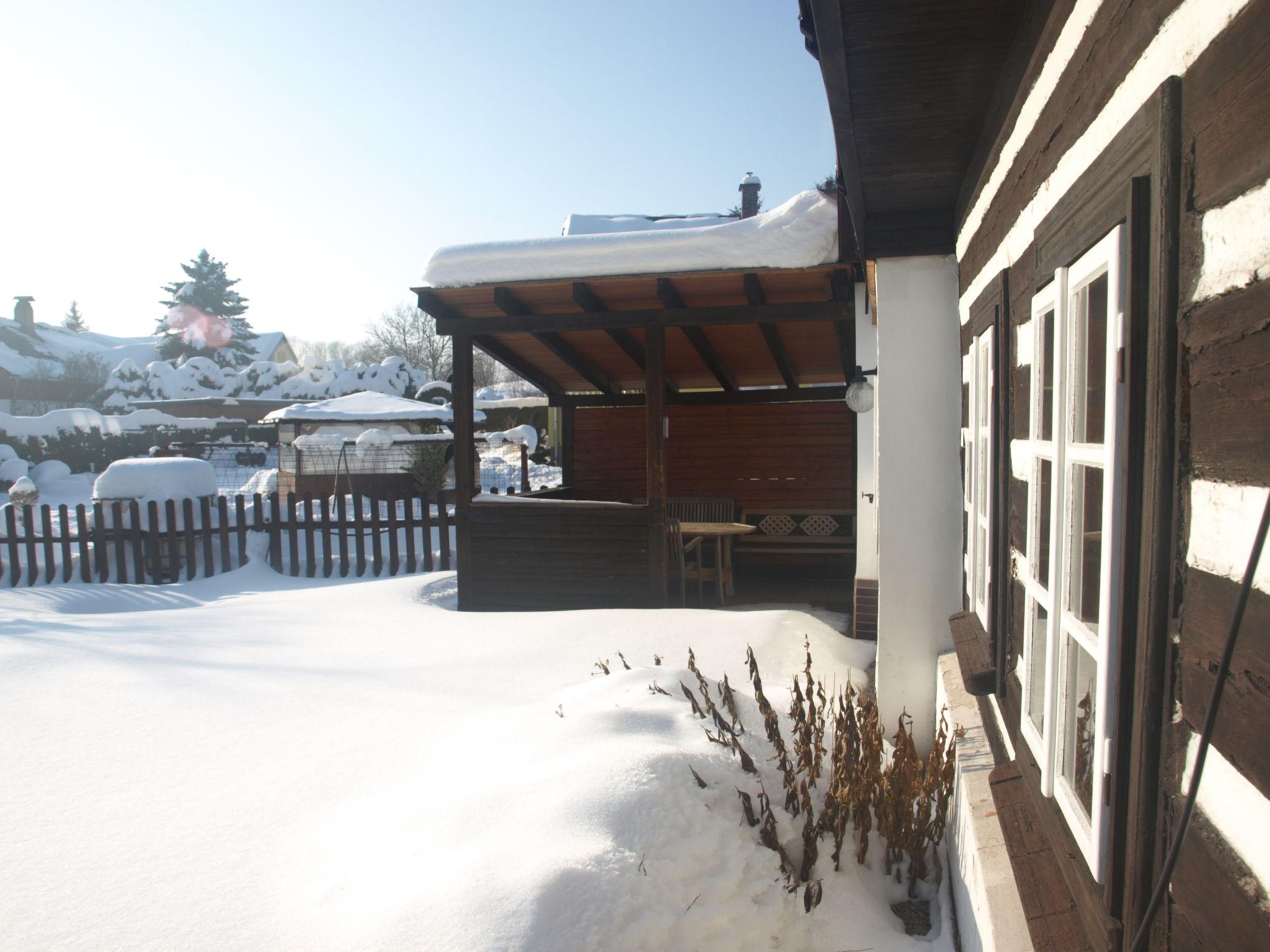 Foto 42 - Casa de 3 quartos em Lánov com jardim e terraço