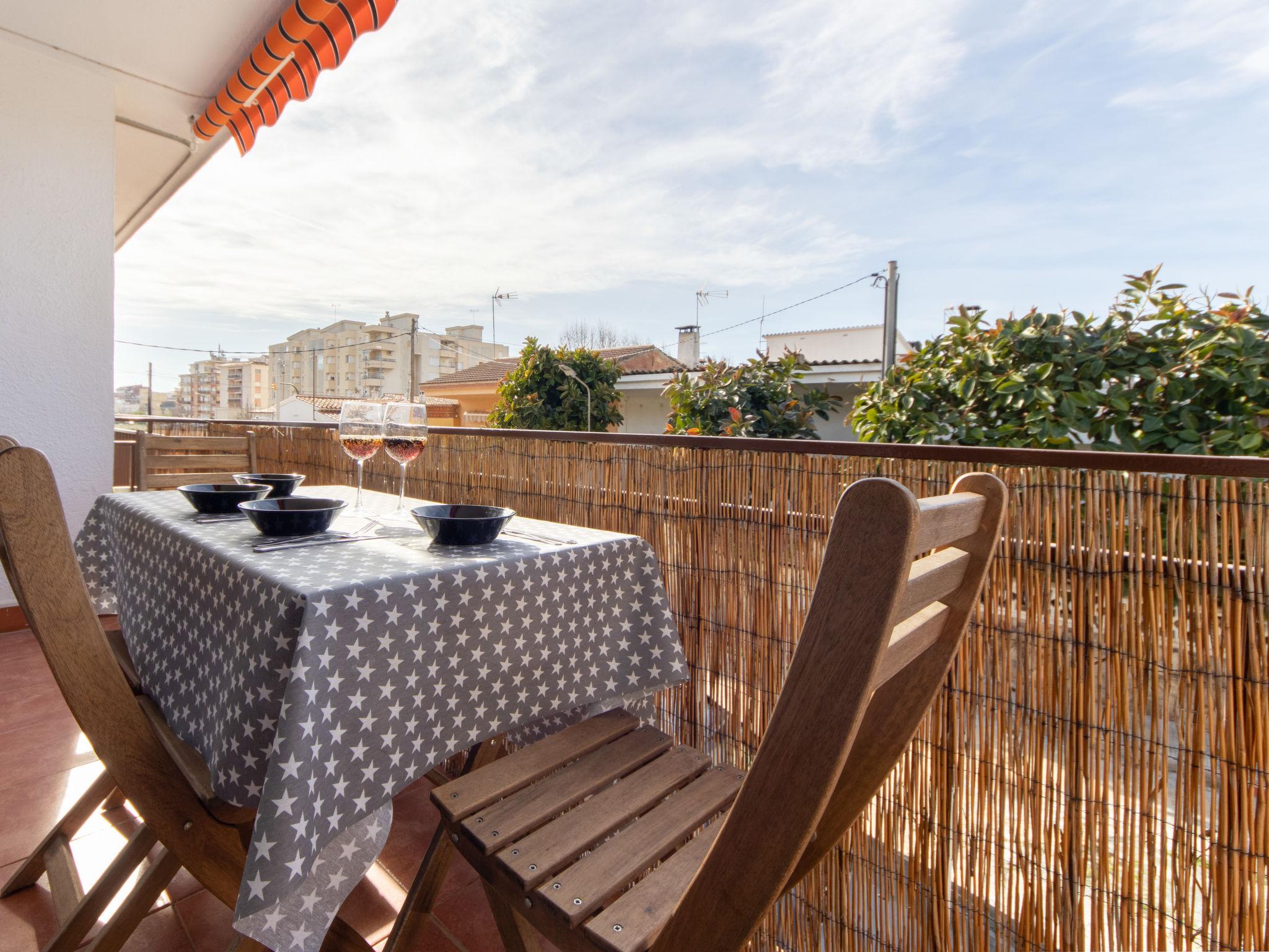 Photo 1 - Appartement de 3 chambres à Torredembarra avec terrasse et vues à la mer
