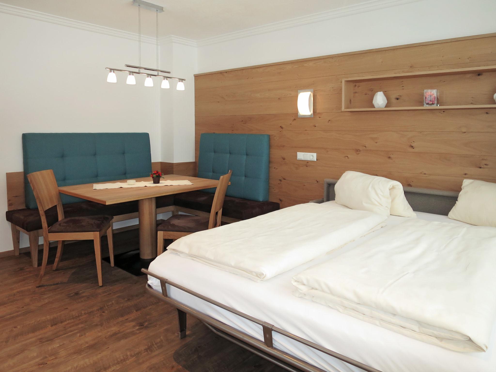 Foto 1 - Apartment mit 1 Schlafzimmer in Mayrhofen mit blick auf die berge