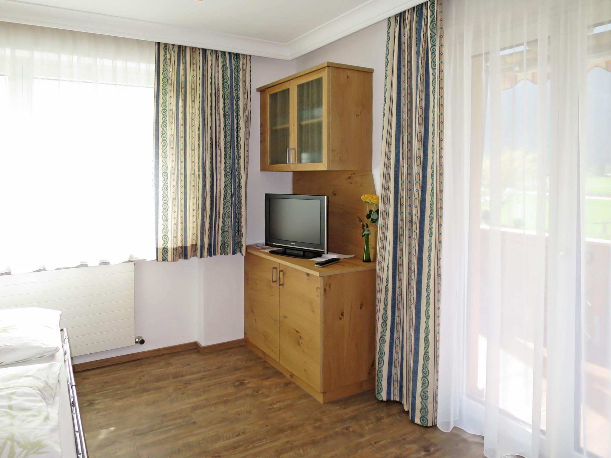 Photo 5 - Appartement de 1 chambre à Mayrhofen avec vues sur la montagne