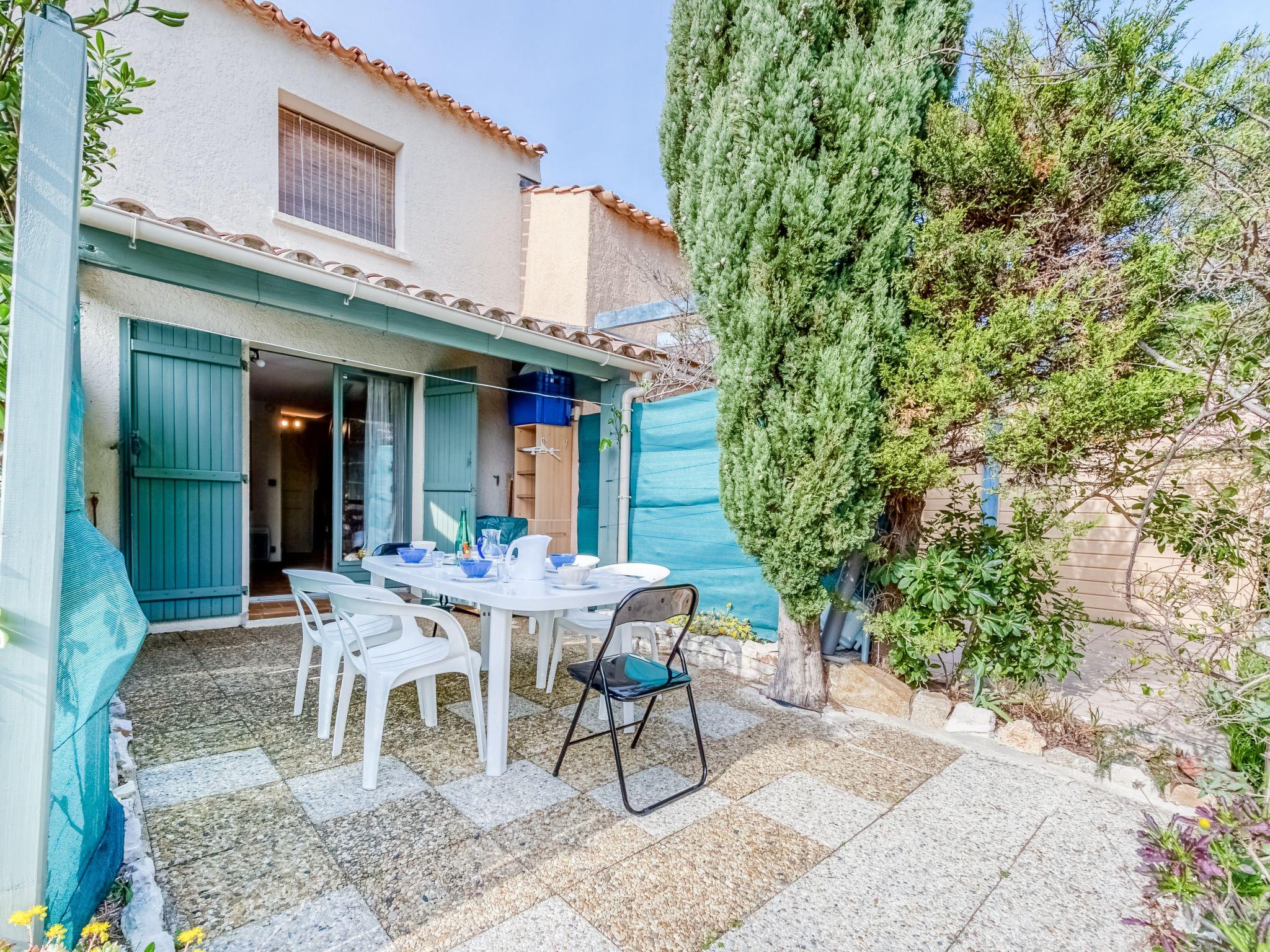 Photo 16 - Appartement de 2 chambres à Cavalaire-sur-Mer avec piscine et vues à la mer