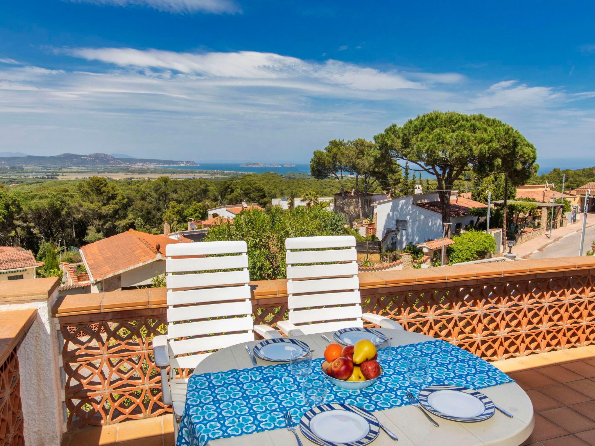 Photo 2 - Maison de 3 chambres à Pals avec jardin et vues à la mer