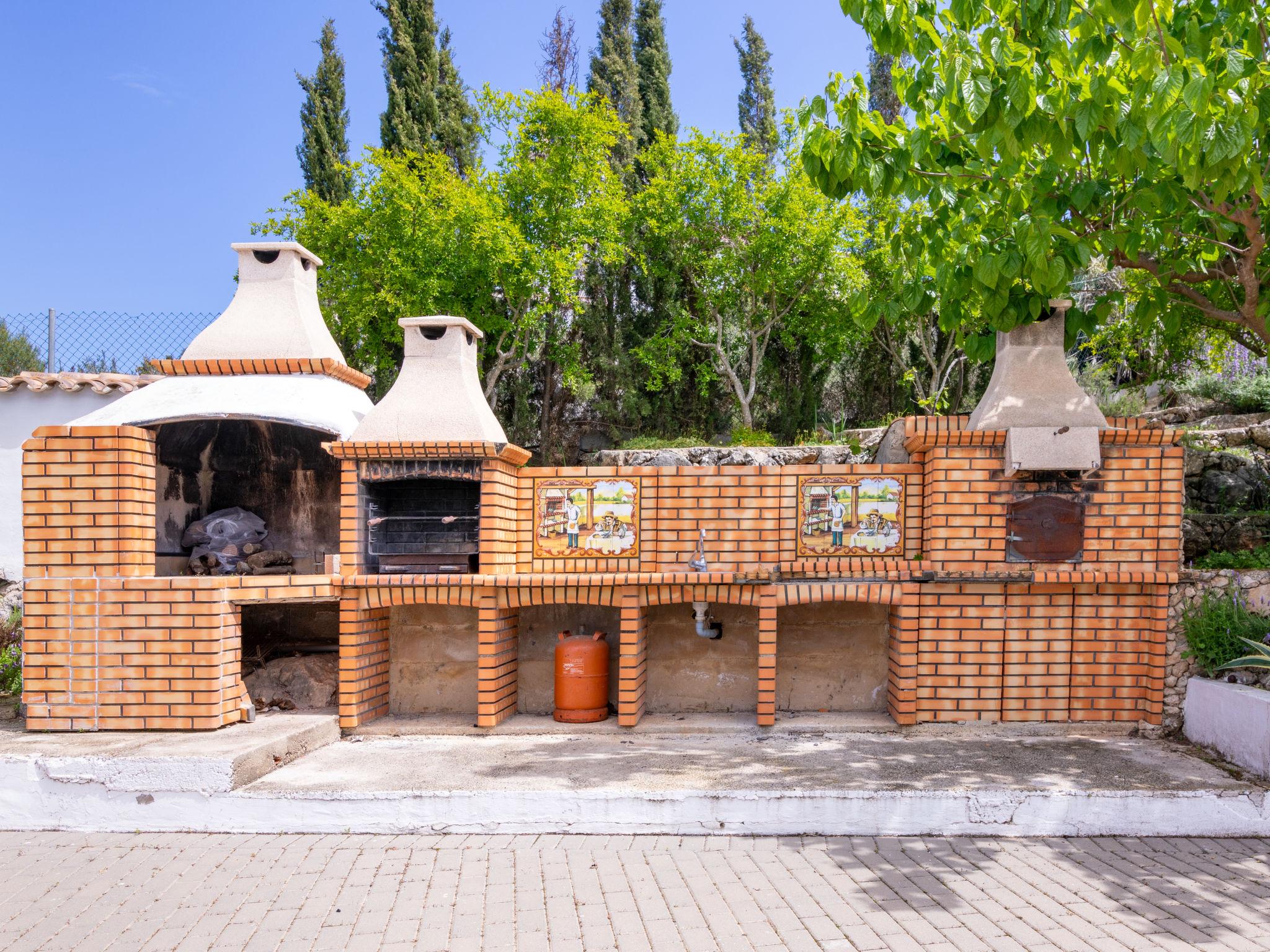 Foto 3 - Casa con 3 camere da letto a Dénia con piscina privata e giardino