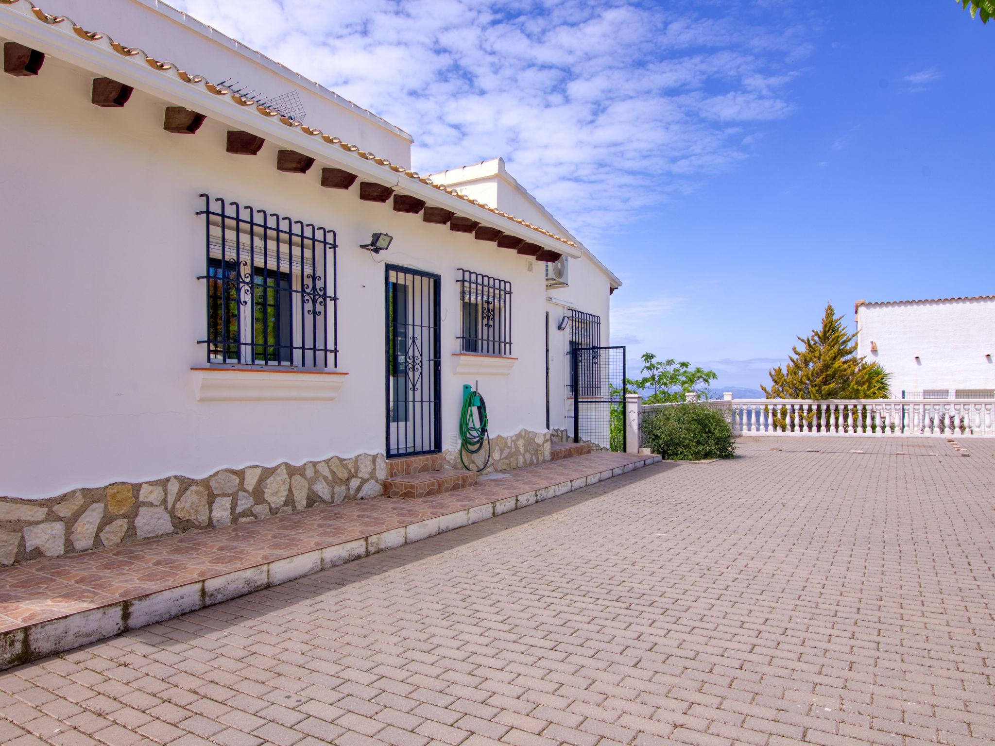 Foto 22 - Casa de 3 quartos em Dénia com piscina privada e vistas do mar