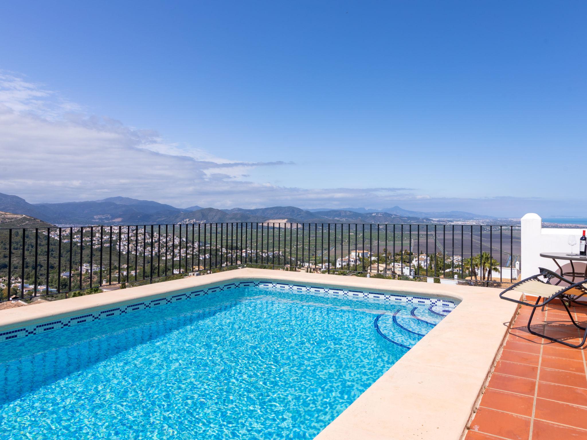 Foto 19 - Casa con 3 camere da letto a Dénia con piscina privata e vista mare