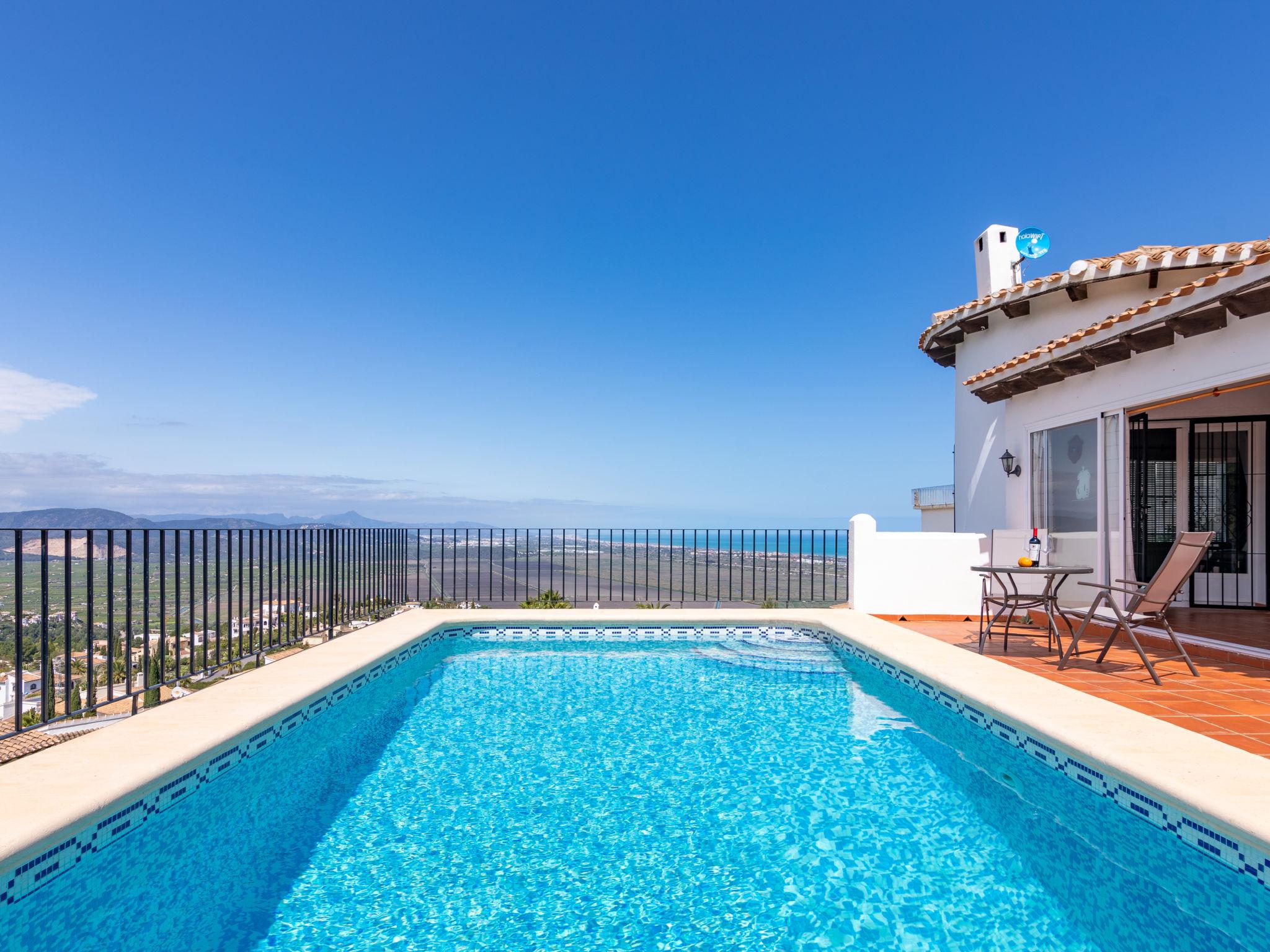 Foto 1 - Casa de 3 quartos em Dénia com piscina privada e vistas do mar