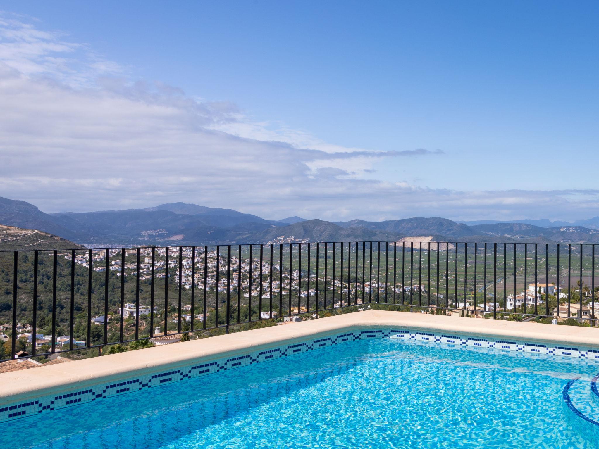 Foto 20 - Casa de 3 quartos em Dénia com piscina privada e vistas do mar