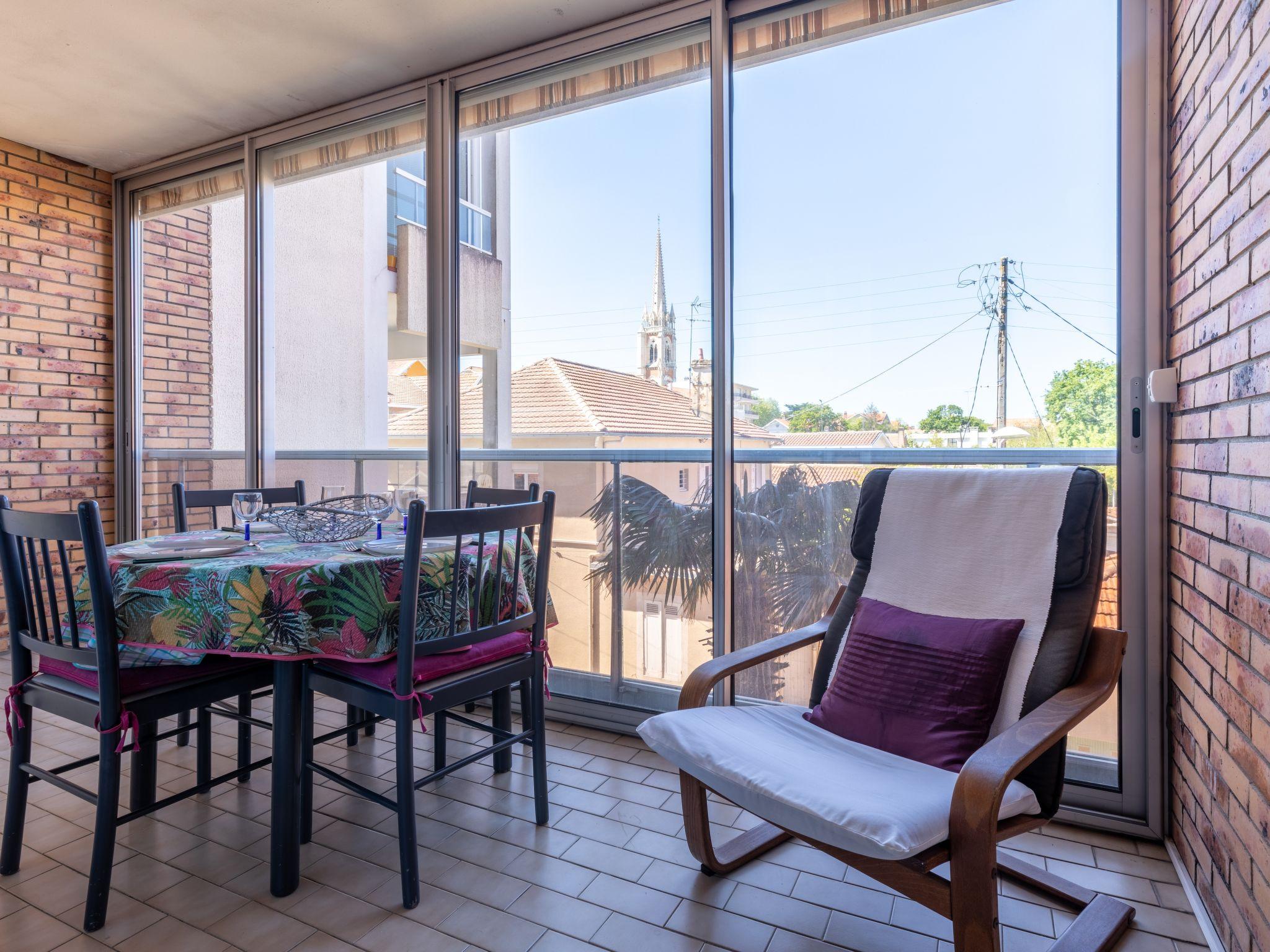 Foto 1 - Apartamento de 1 habitación en Arcachon con terraza y vistas al mar