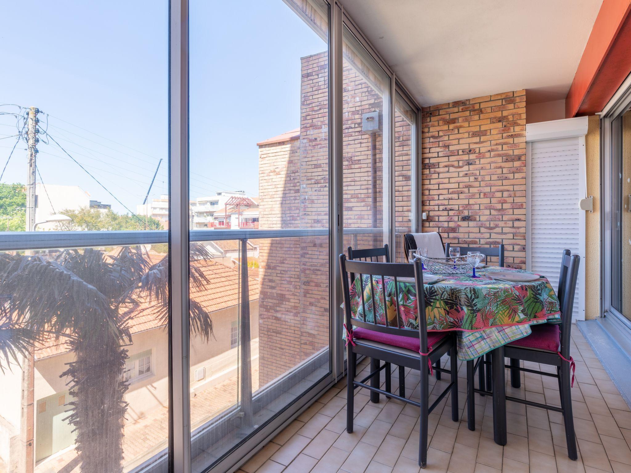 Foto 4 - Apartamento de 1 habitación en Arcachon con terraza y vistas al mar