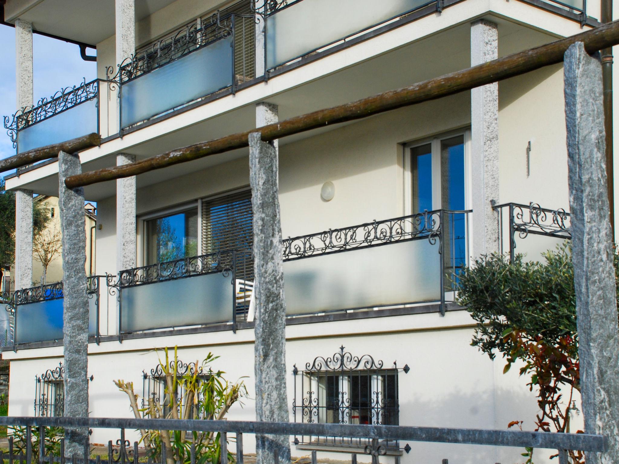 Photo 21 - Appartement de 2 chambres à Minusio avec jardin et vues sur la montagne