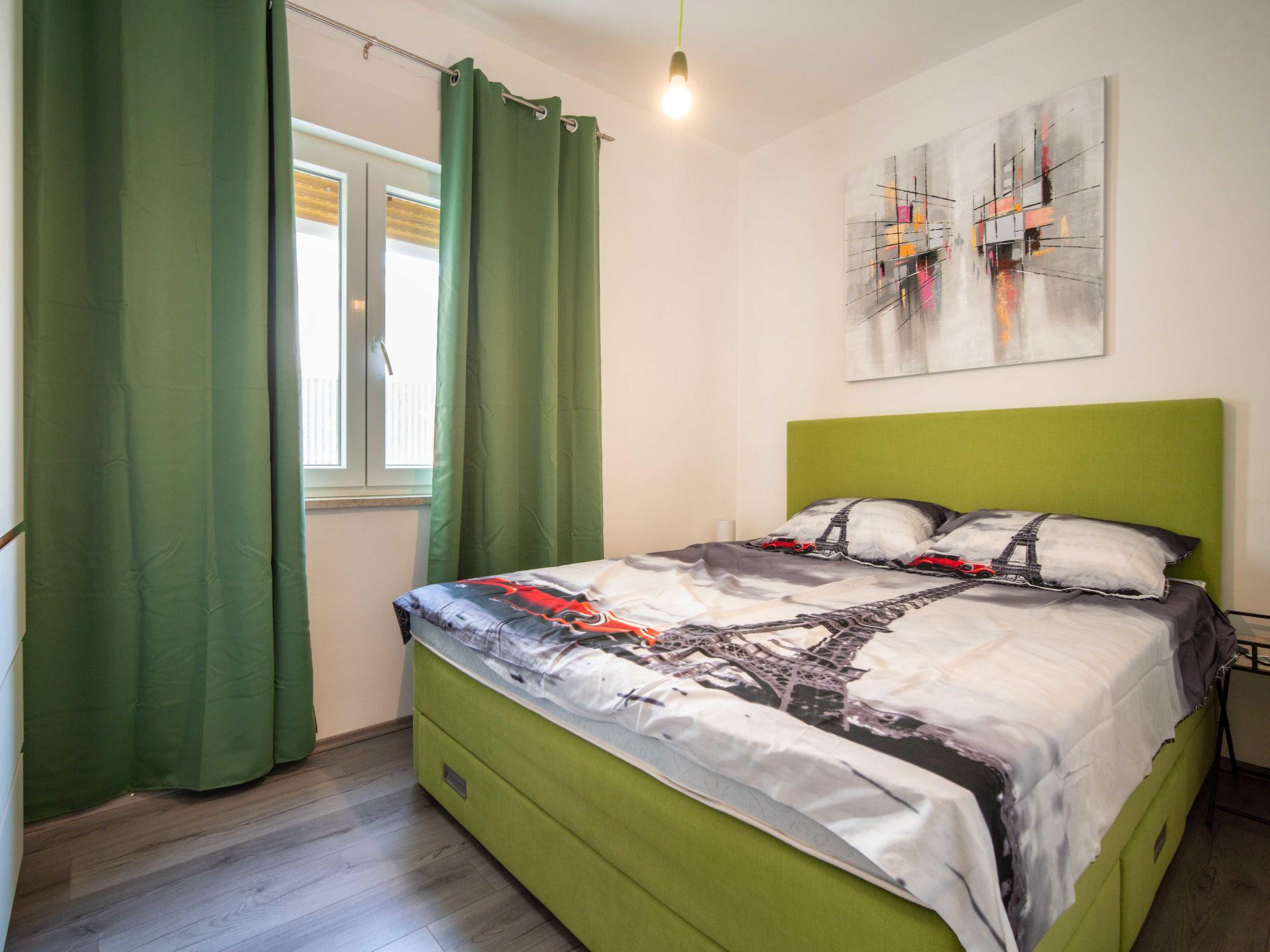 Foto 5 - Appartamento con 2 camere da letto a Kastav con giardino