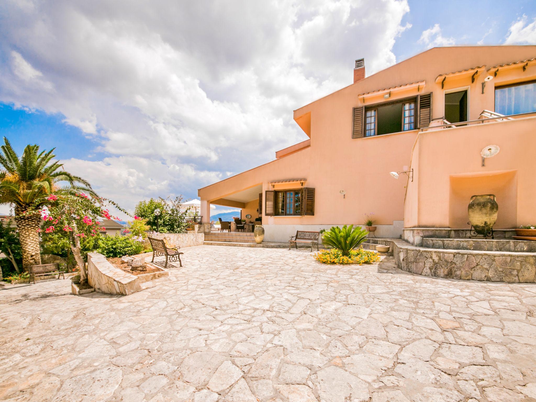 Photo 20 - Maison en Castellammare del Golfo avec piscine et vues à la mer