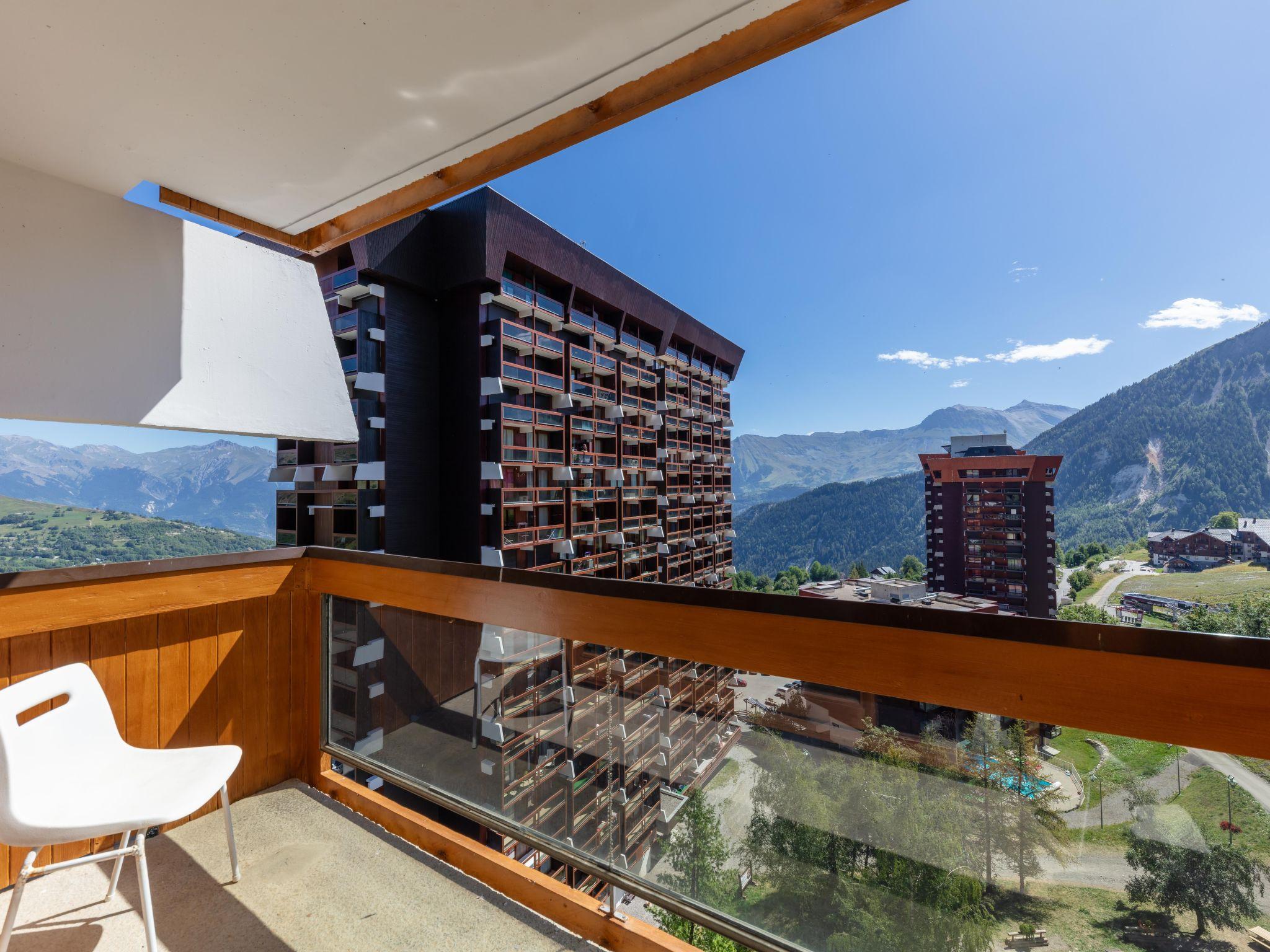 Foto 5 - Appartamento con 1 camera da letto a Villarembert con piscina e vista sulle montagne