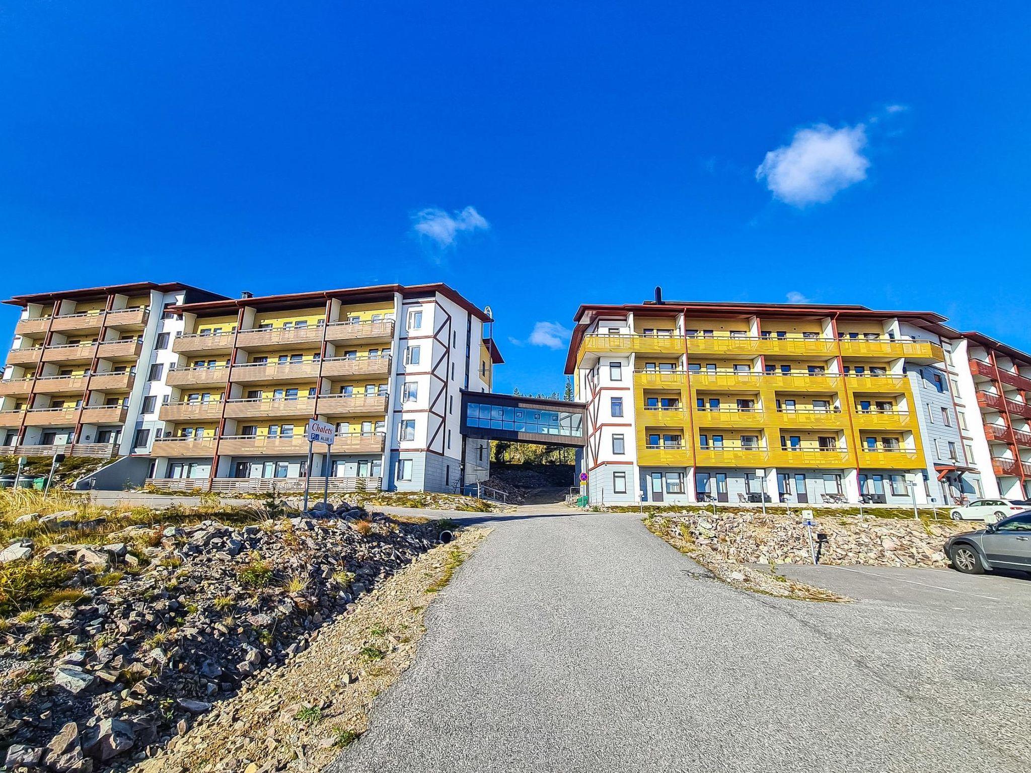 Foto 19 - Haus mit 1 Schlafzimmer in Kolari mit sauna und blick auf die berge