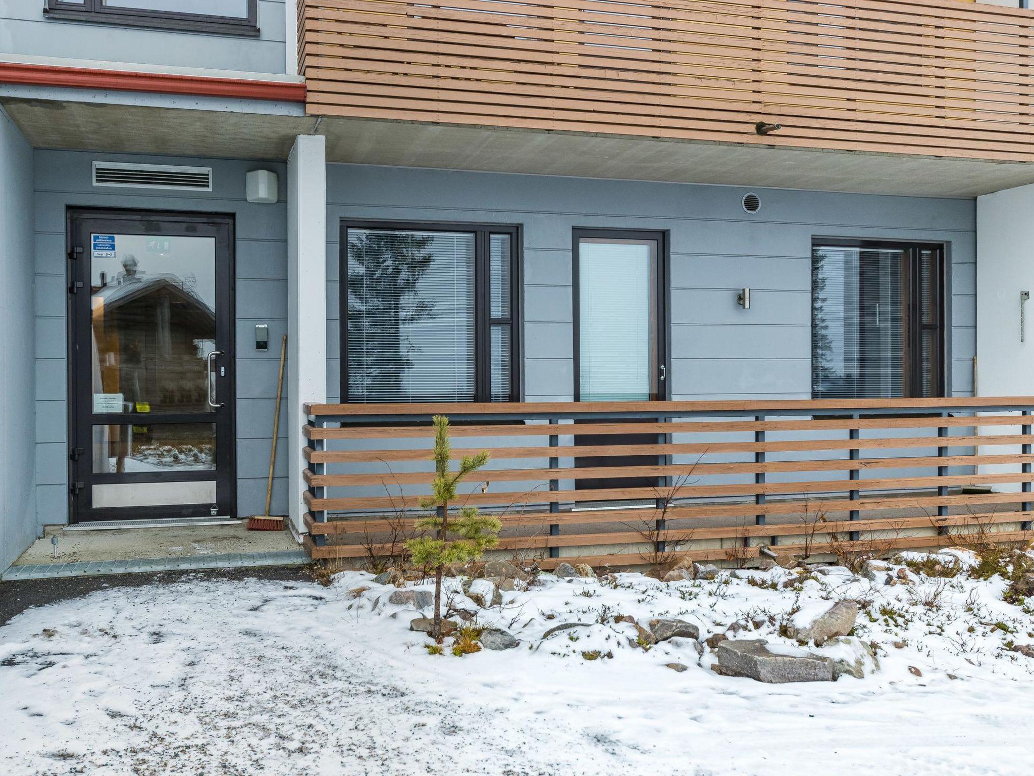 Foto 15 - Haus mit 1 Schlafzimmer in Kolari mit sauna und blick auf die berge