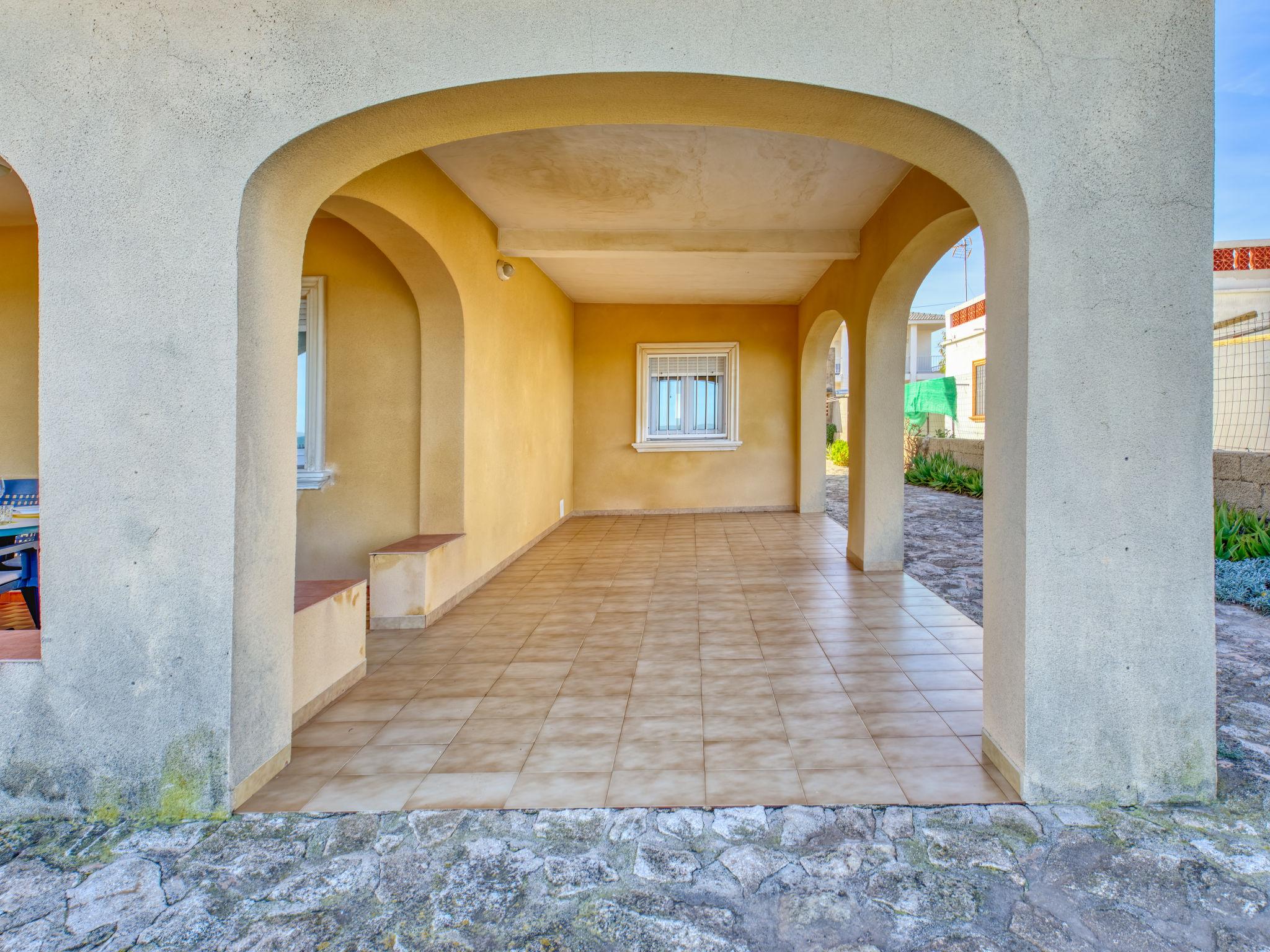 Photo 22 - Maison de 4 chambres à Dénia avec jardin et vues à la mer