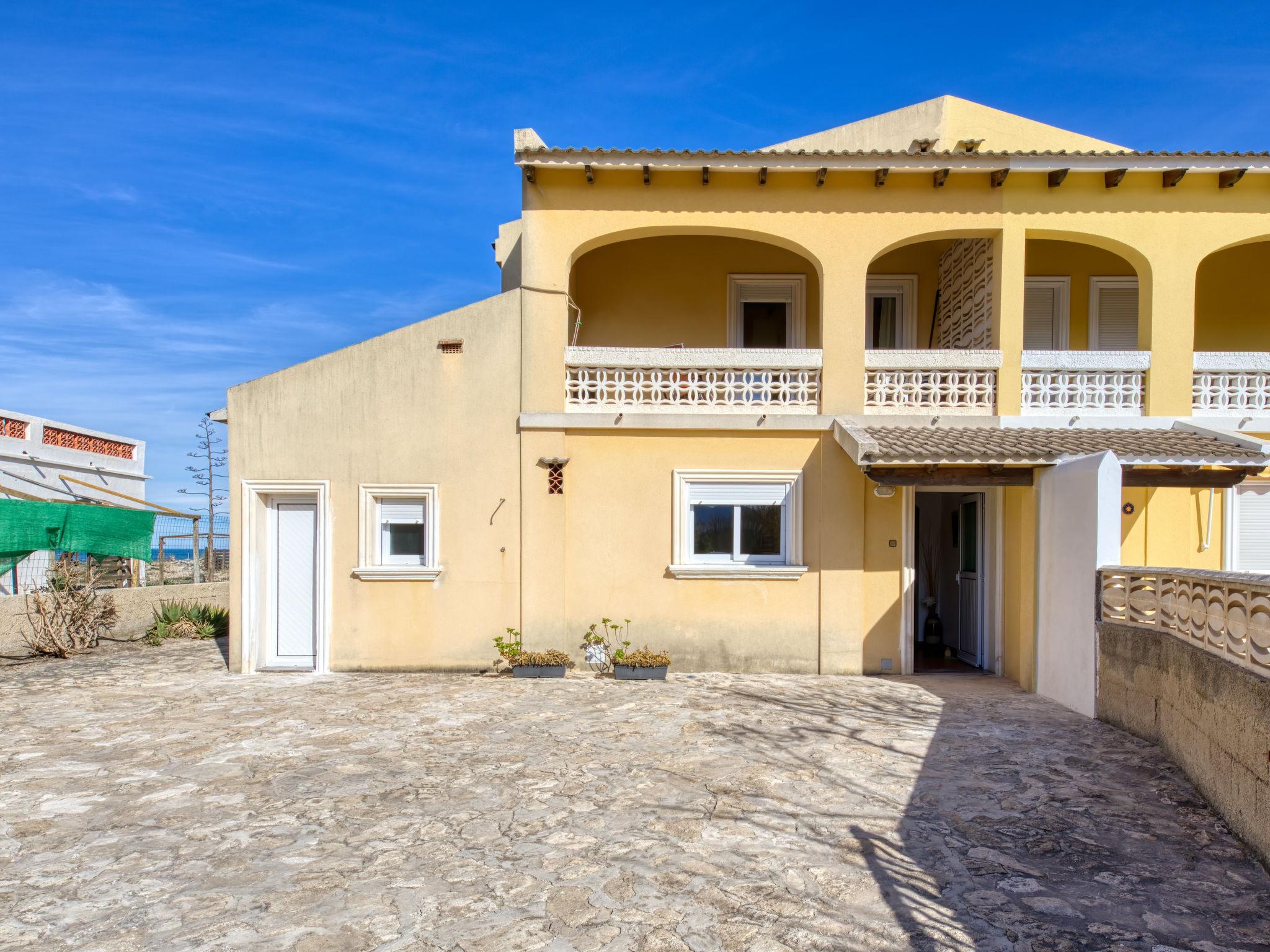 Foto 25 - Casa con 4 camere da letto a Dénia con giardino e vista mare