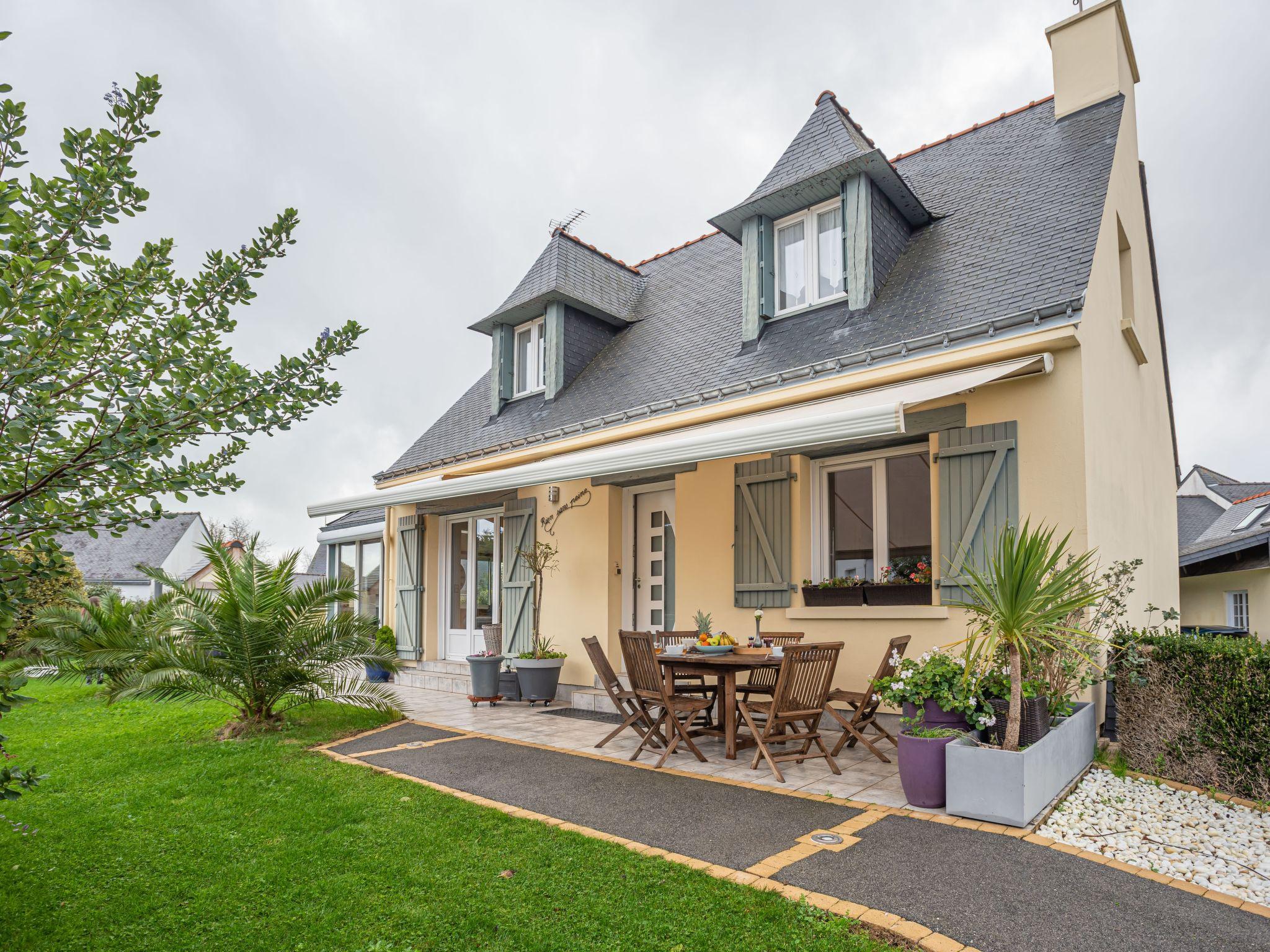 Photo 2 - Maison de 4 chambres à Saint-Philibert avec piscine privée et vues à la mer