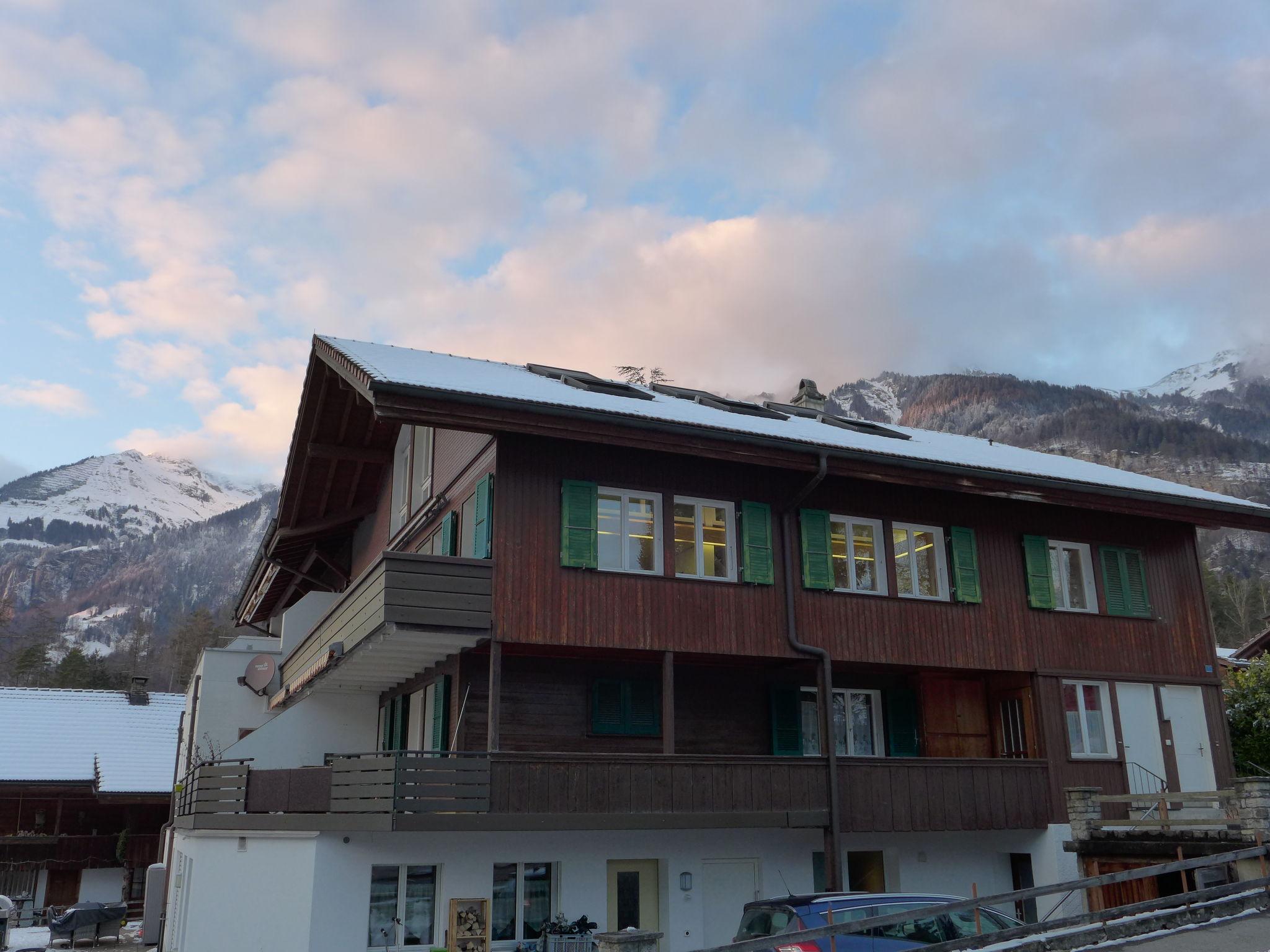 Foto 25 - Appartamento con 3 camere da letto a Brienz con terrazza