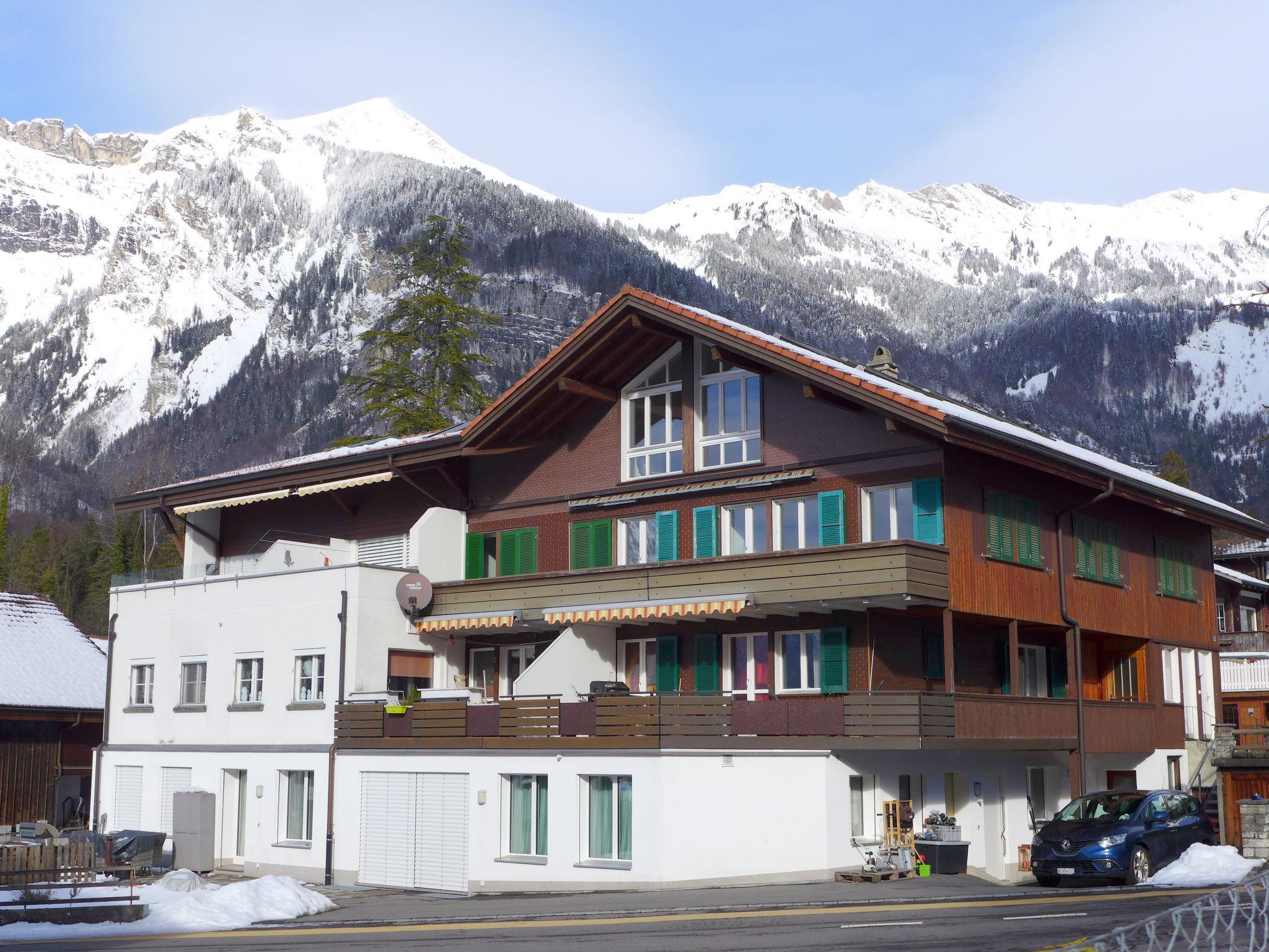 Foto 26 - Apartamento de 3 habitaciones en Brienz con terraza