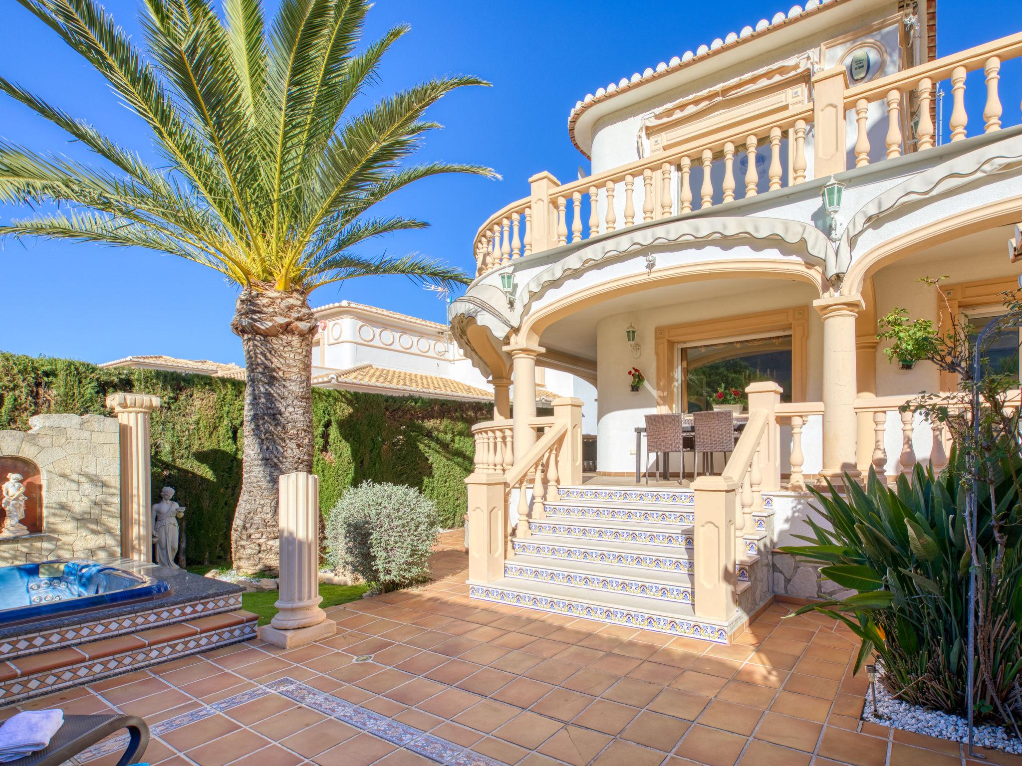 Photo 1 - Maison de 2 chambres à Dénia avec piscine privée et vues à la mer