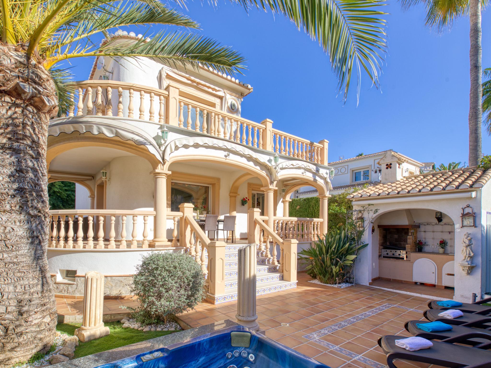 Photo 4 - Maison de 2 chambres à Dénia avec piscine privée et vues à la mer