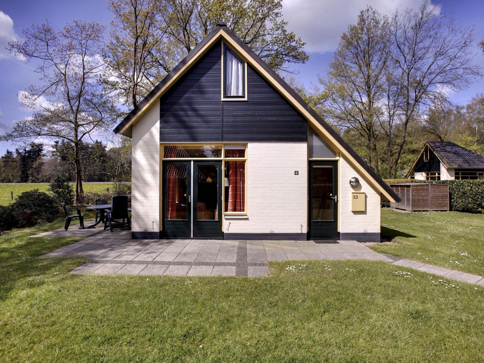 Foto 1 - Casa con 2 camere da letto a Dalfsen con piscina e terrazza