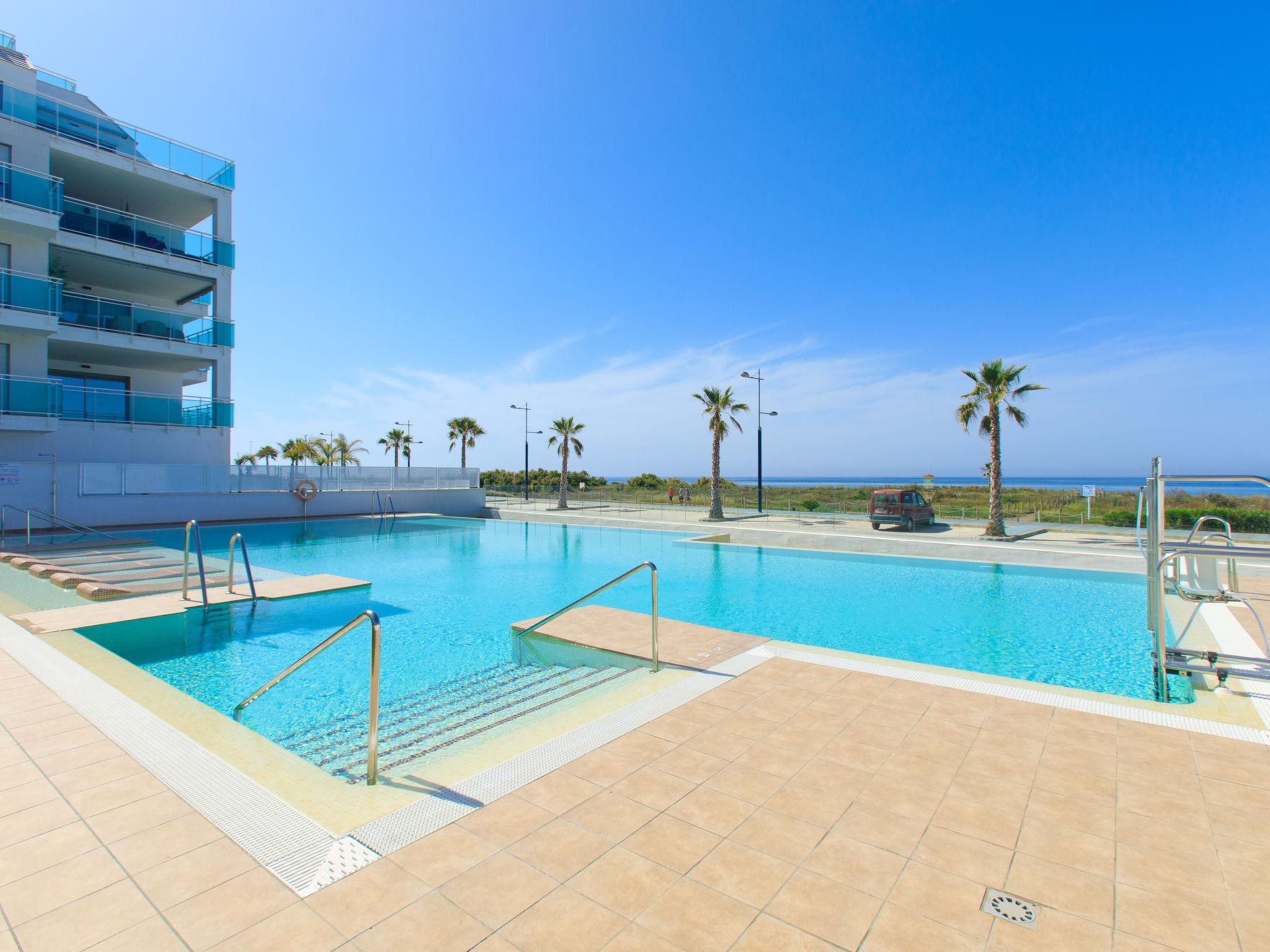 Foto 1 - Apartamento de 2 habitaciones en Torrox con piscina y vistas al mar