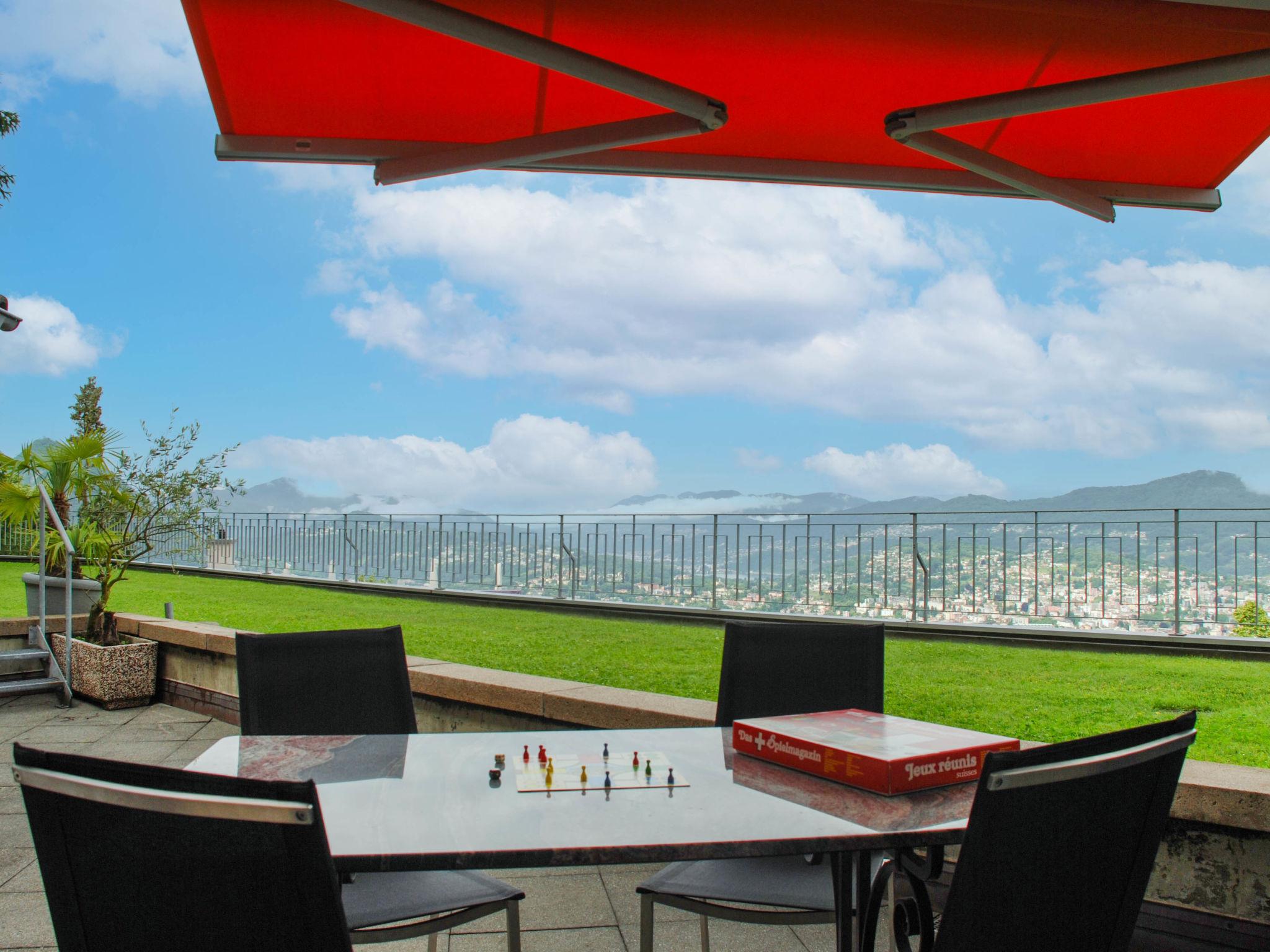 Photo 16 - Apartment in Lugano with swimming pool and mountain view