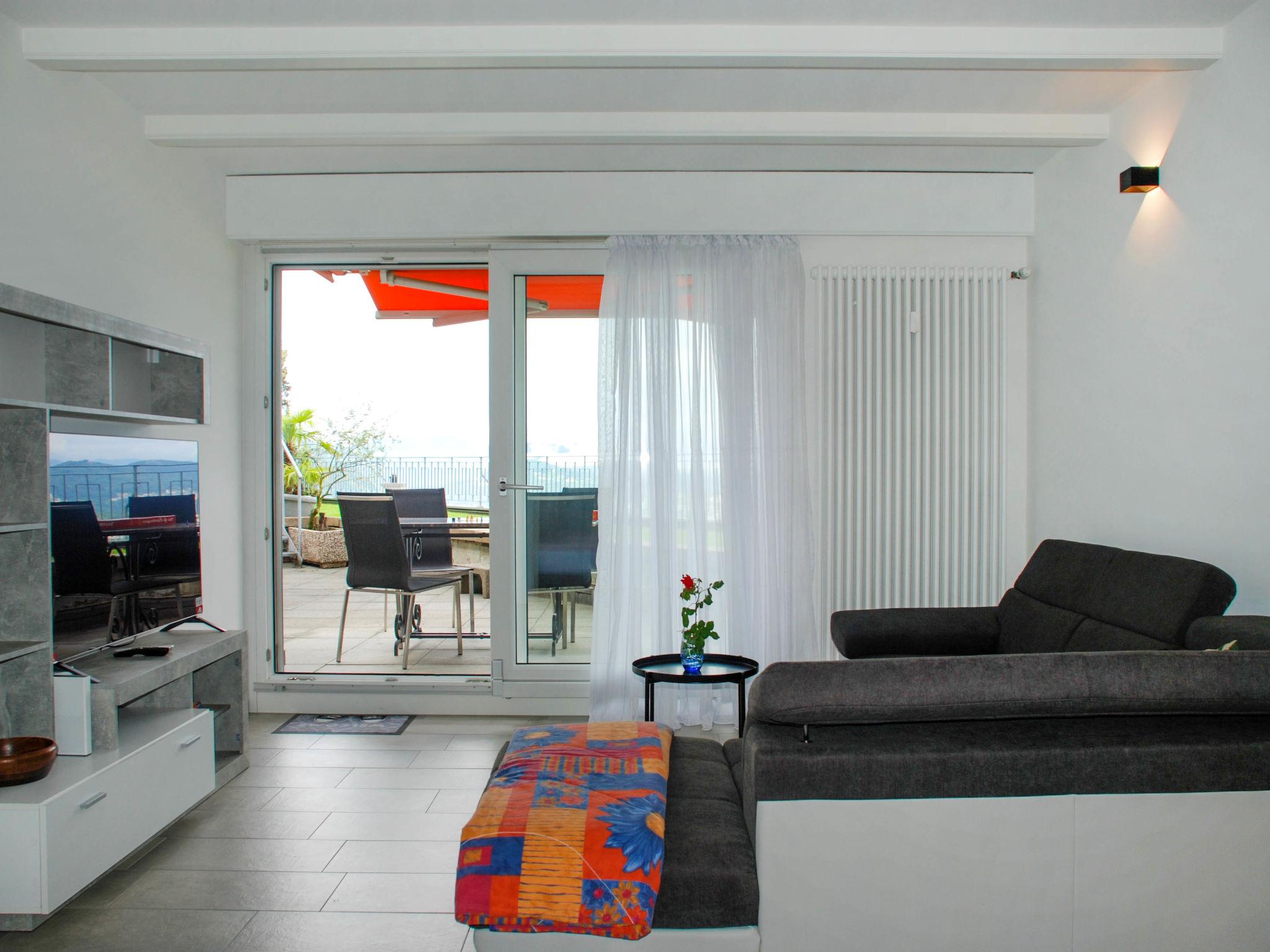 Photo 7 - Apartment in Lugano with swimming pool and terrace