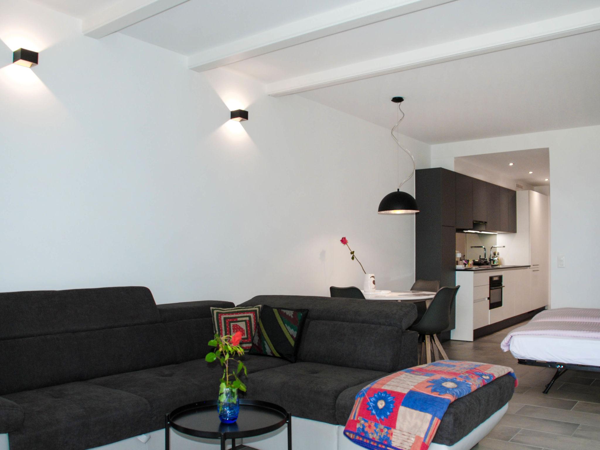 Photo 4 - Apartment in Lugano with swimming pool and terrace