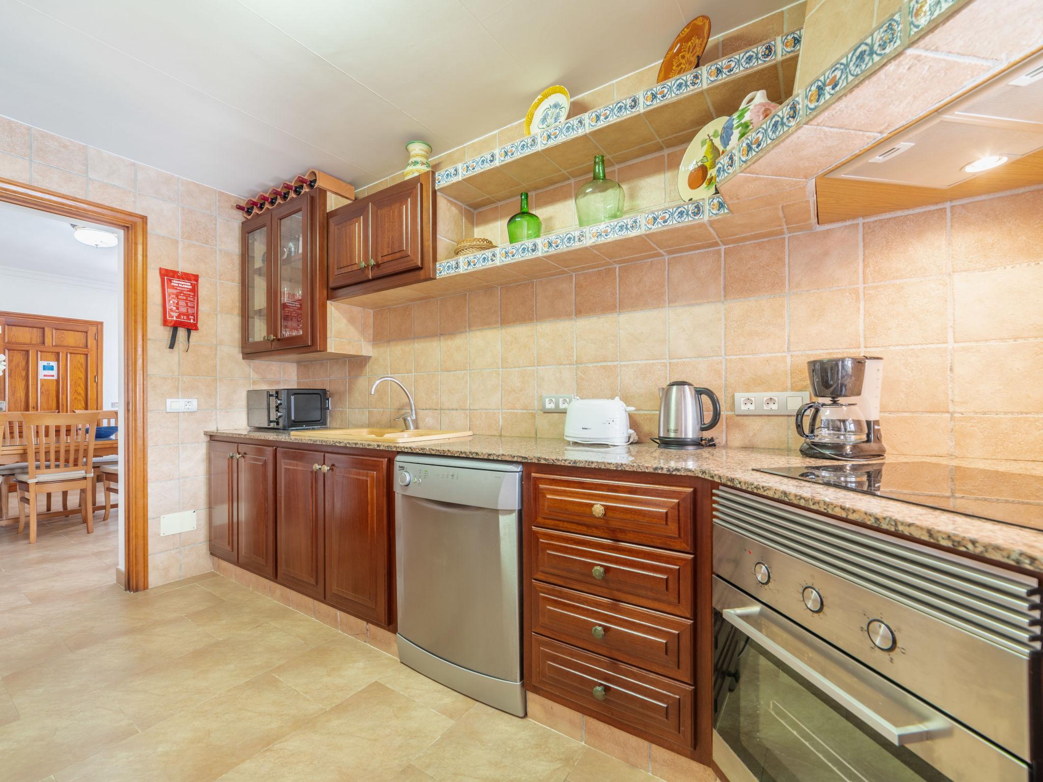 Photo 5 - 4 bedroom House in Pollença with private pool and garden