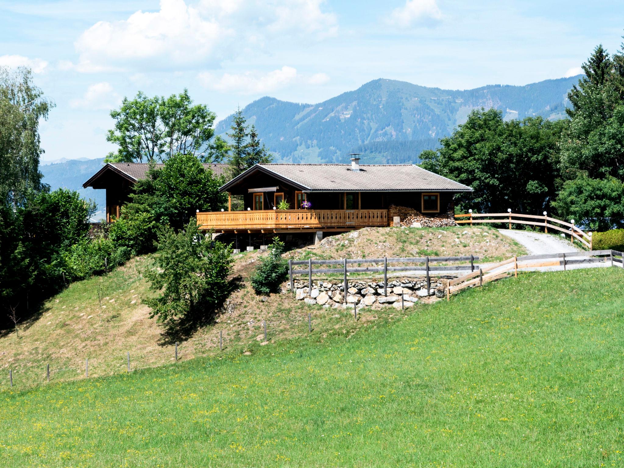 Photo 2 - Maison de 2 chambres à Lend avec terrasse et vues sur la montagne