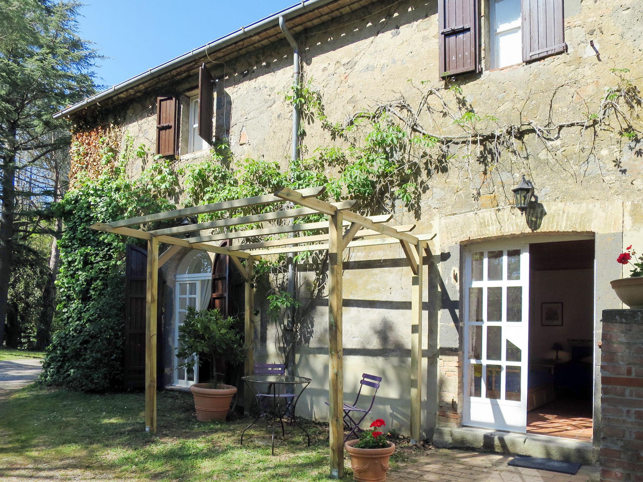 Foto 9 - Apartamento en Bolsena con piscina y jardín