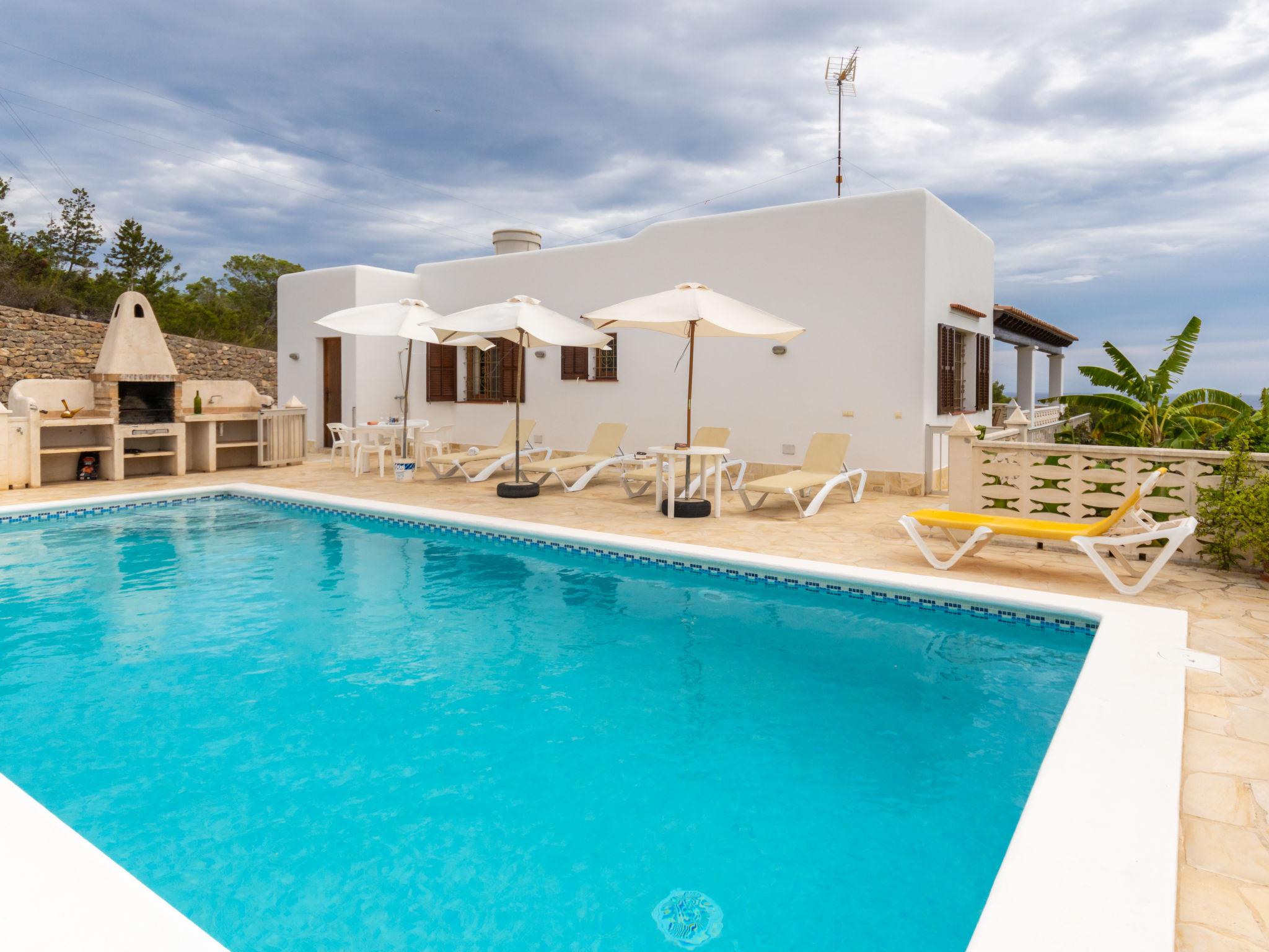 Photo 25 - 3 bedroom House in Santa Eulària des Riu with private pool and sea view