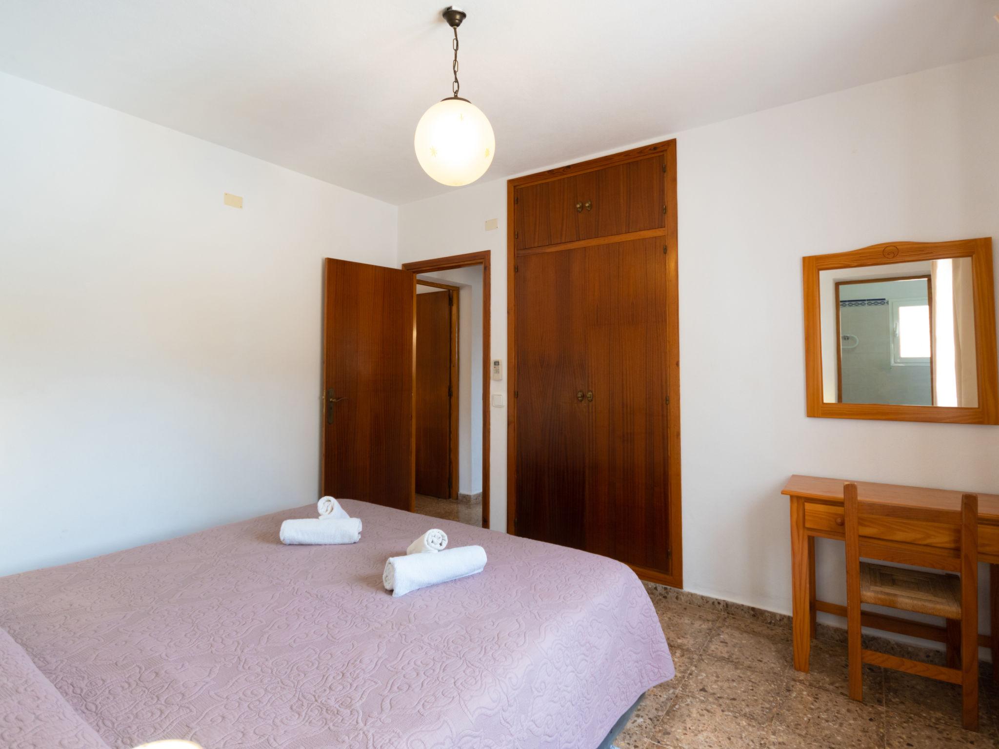 Photo 15 - 3 bedroom House in Santa Eulària des Riu with private pool and garden