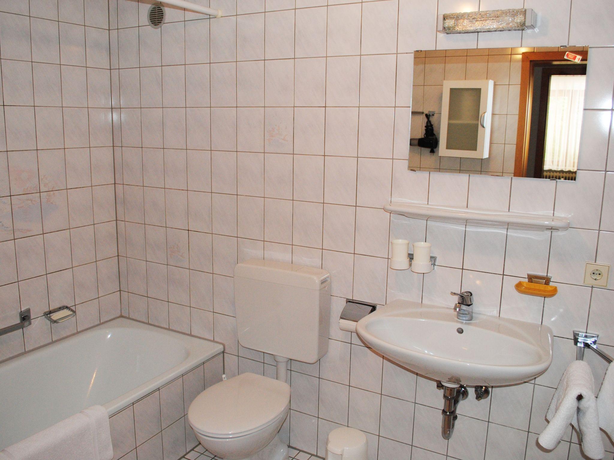 Photo 10 - 1 bedroom Apartment in Höchenschwand with garden and terrace