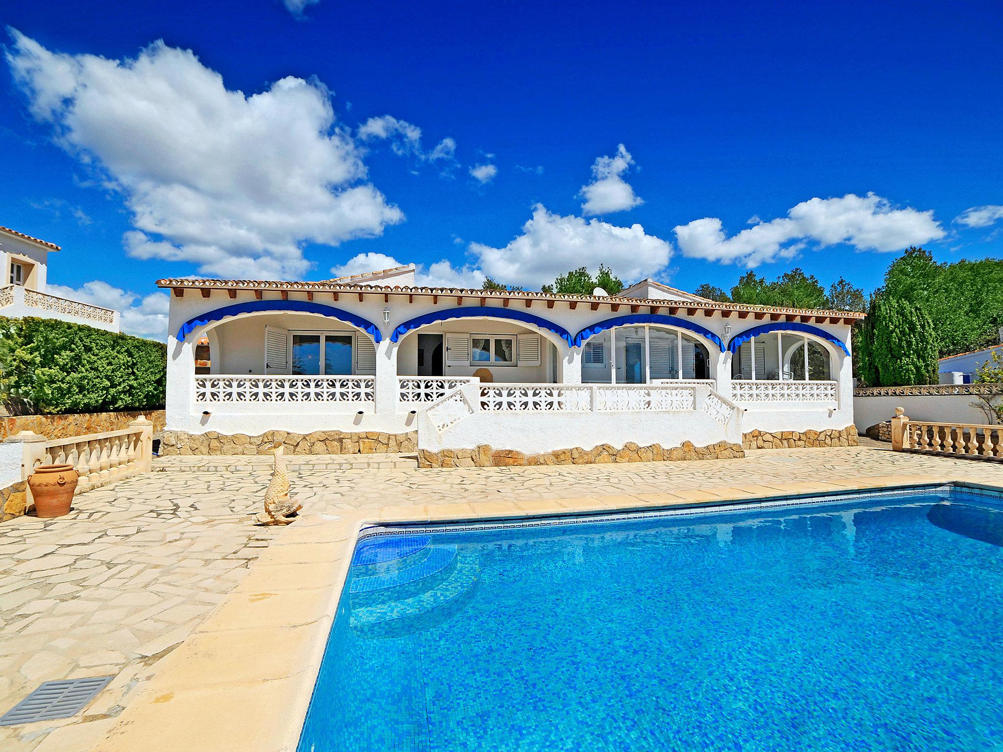 Foto 1 - Casa de 4 quartos em Teulada com piscina privada e vistas do mar