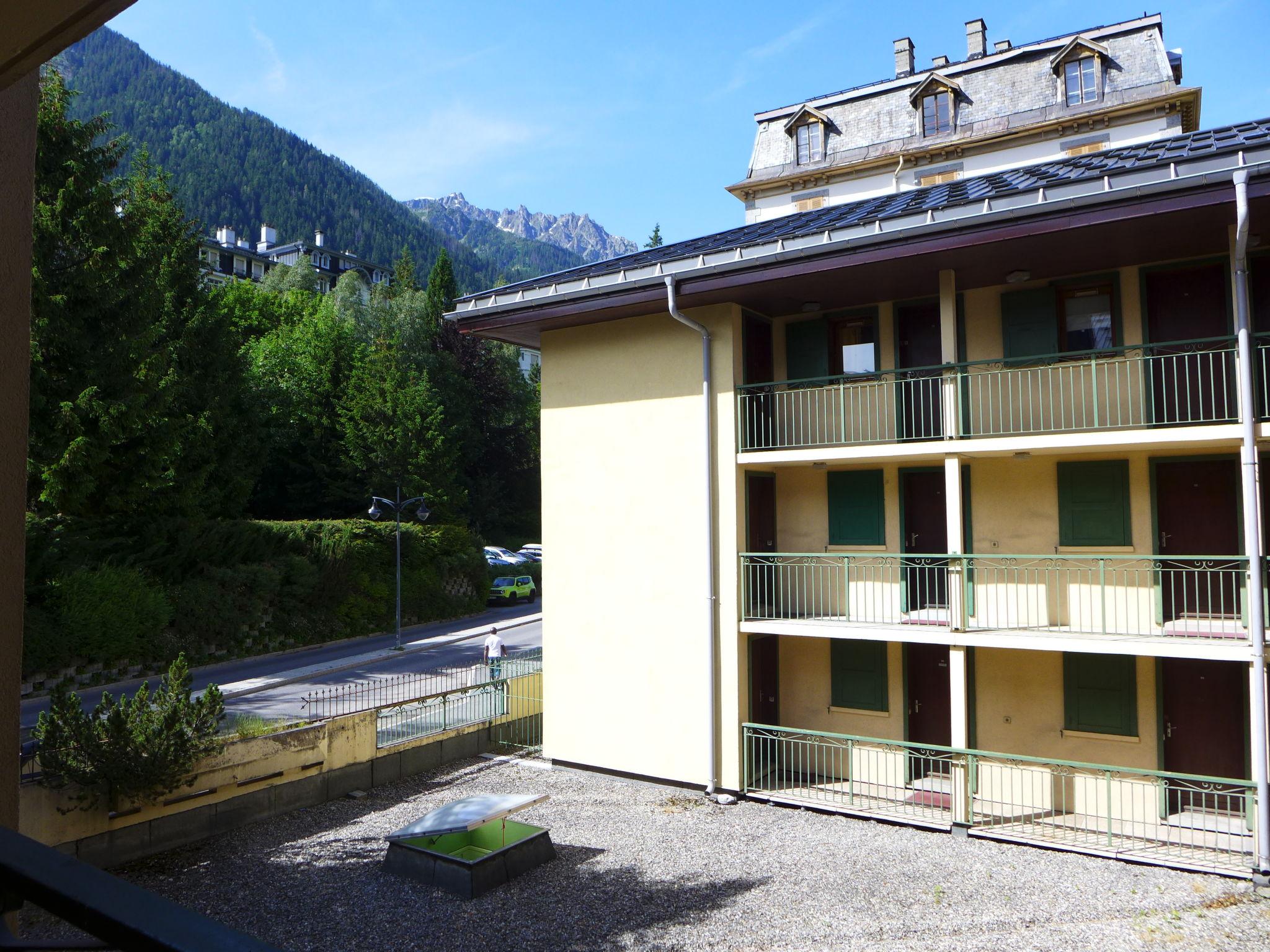 Foto 12 - Apartamento de 1 habitación en Chamonix-Mont-Blanc con vistas a la montaña