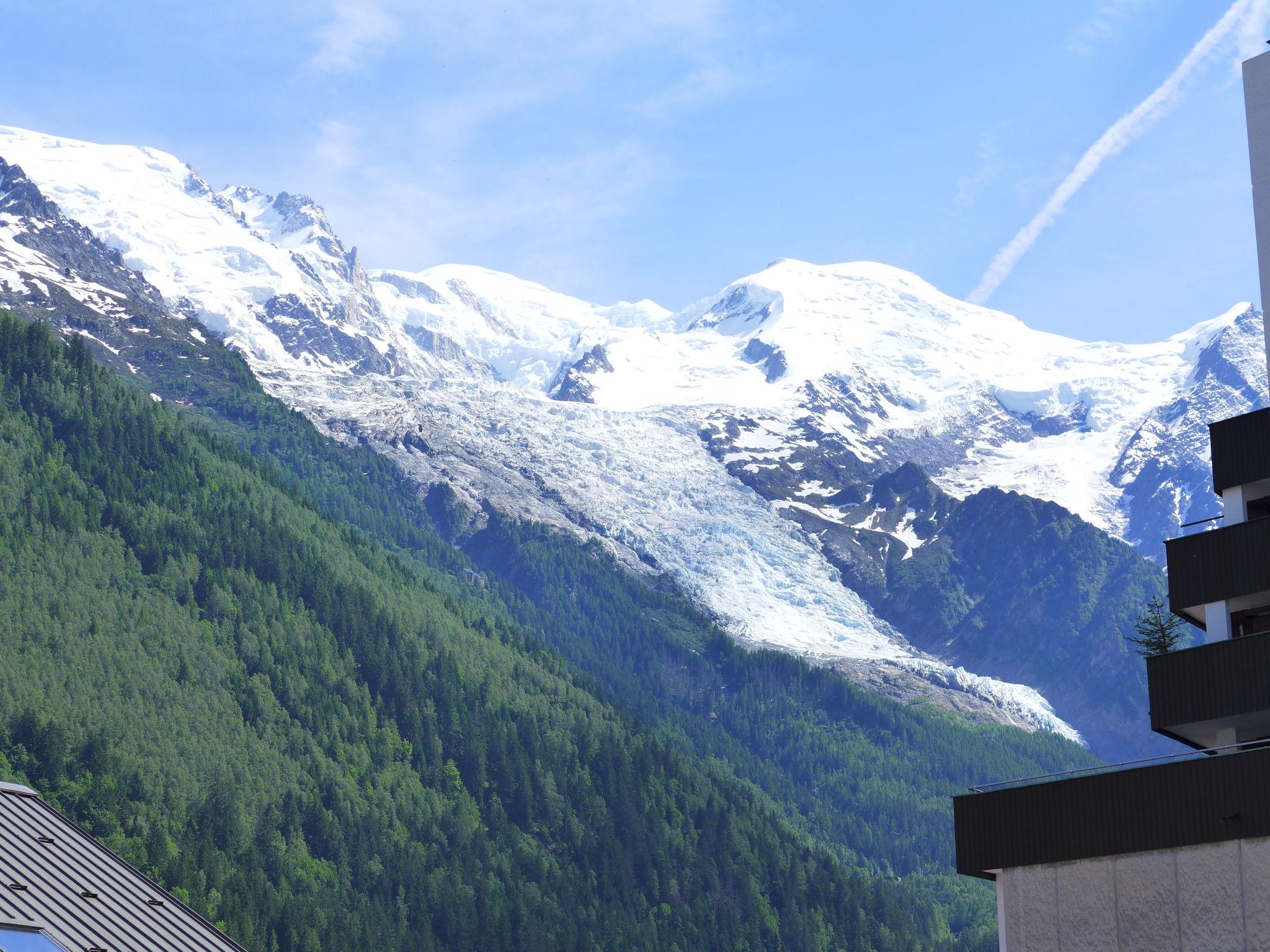 Foto 9 - Apartamento de 1 habitación en Chamonix-Mont-Blanc con vistas a la montaña