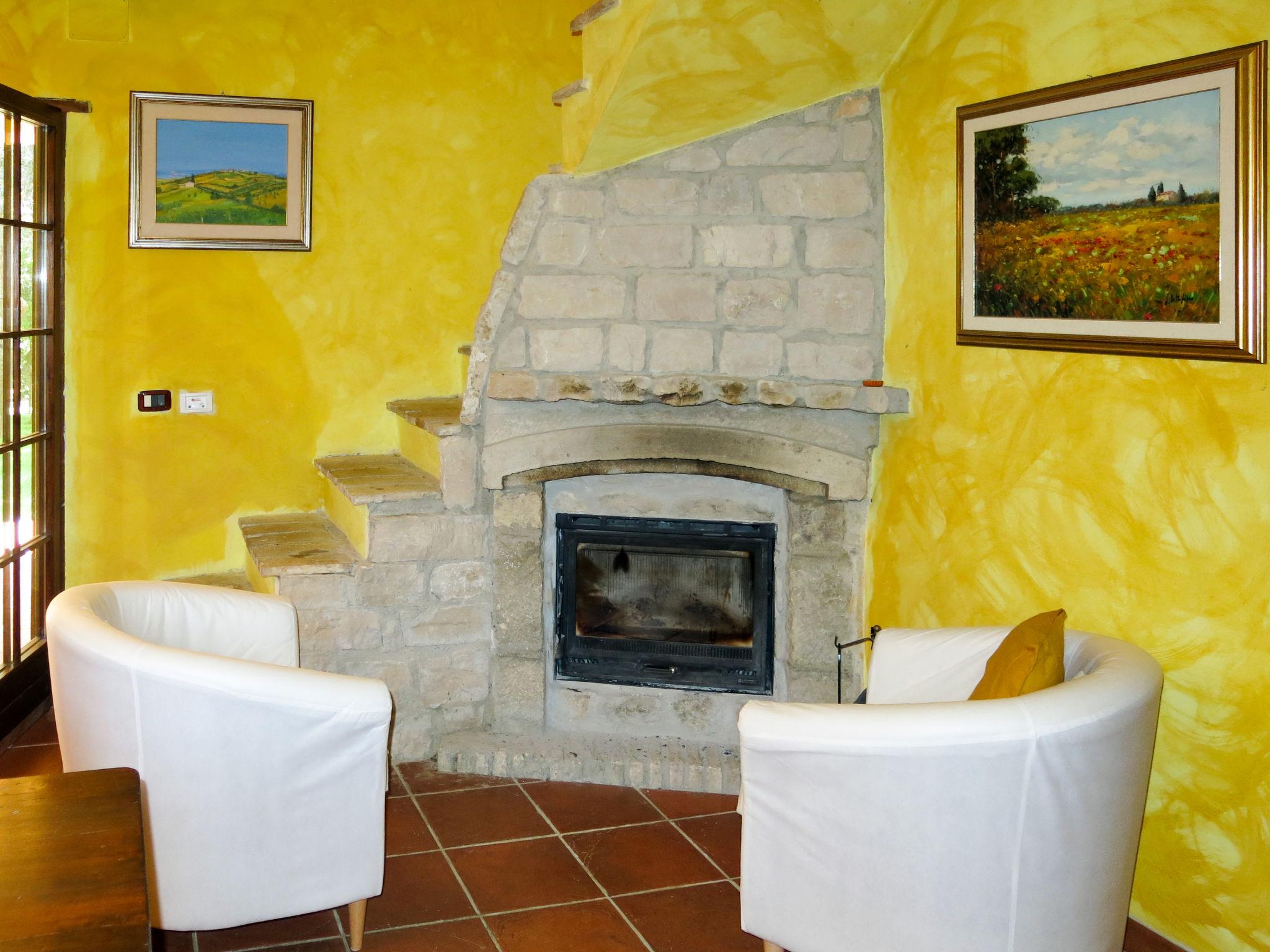 Photo 8 - 2 bedroom House in Casalbordino with swimming pool and garden