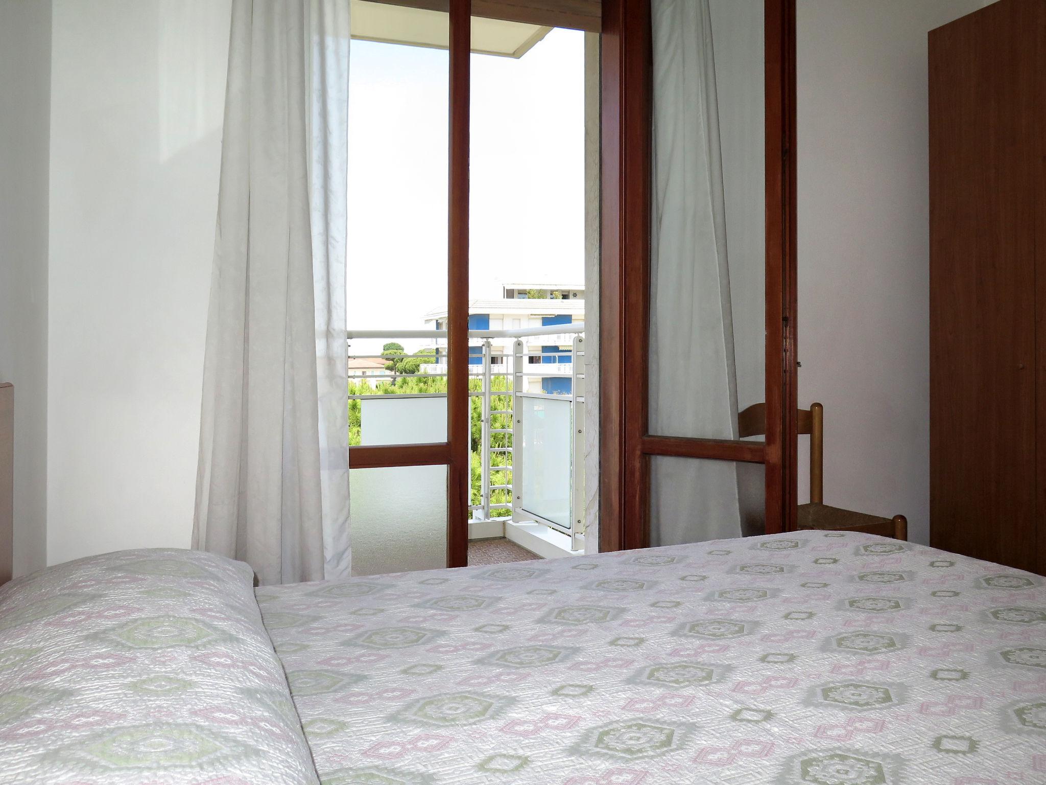 Foto 11 - Apartamento de 1 habitación en Jesolo con vistas al mar