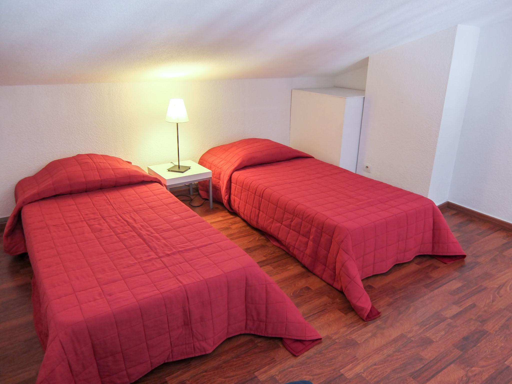 Foto 4 - Appartamento con 1 camera da letto a Argelès-sur-Mer con vista mare