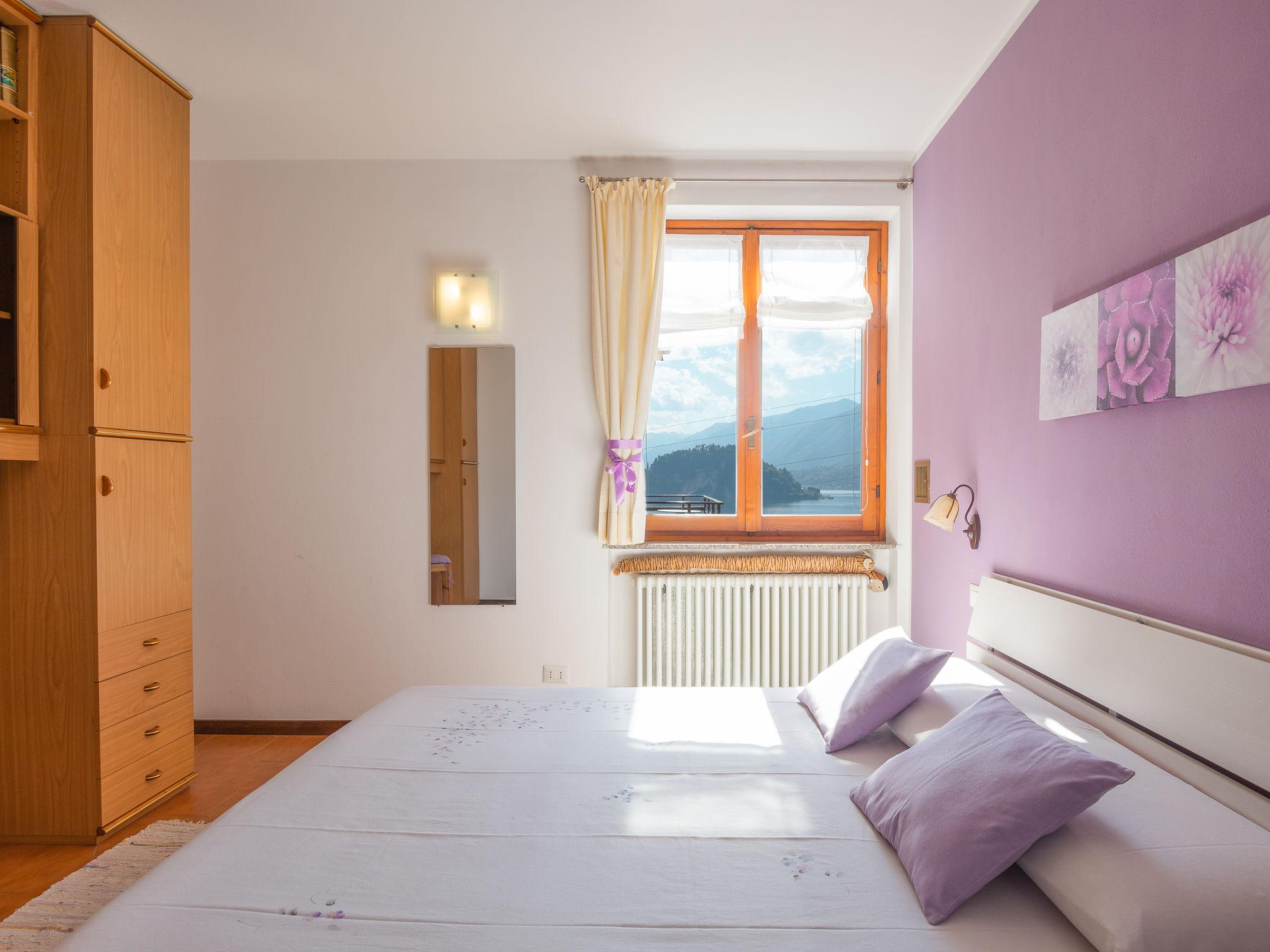 Foto 13 - Apartment mit 1 Schlafzimmer in Varenna mit terrasse und blick auf die berge